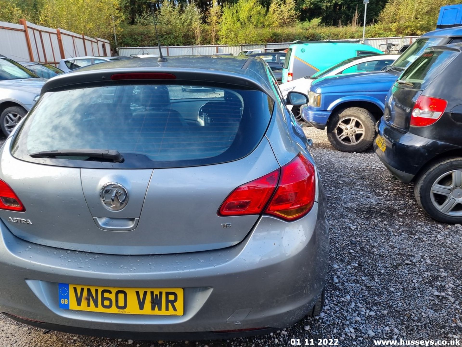 10/60 VAUXHALL ASTRA SE - 1598cc 5dr Hatchback (Silver, 124k) - Image 16 of 33