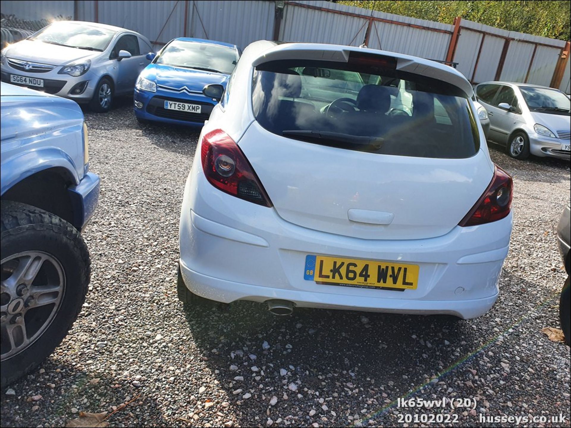 14/64 VAUXHALL CORSA LIMITED EDITION - 1229cc 3dr Hatchback (White, 90k) - Image 20 of 31