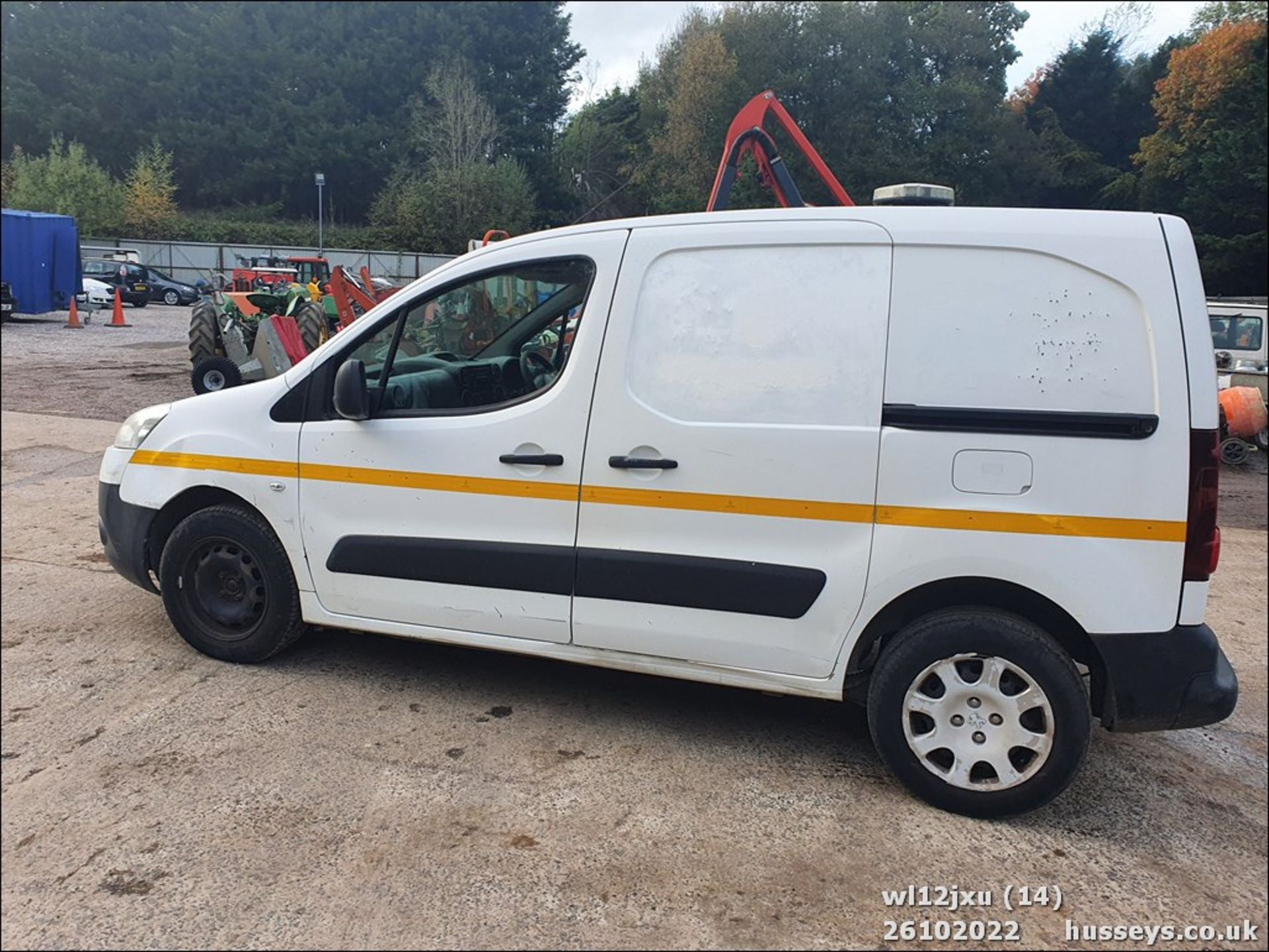 12/12 PEUGEOT PARTNER 850 SE L1 HDI - 1560cc 5dr Van (White, 103k) - Image 14 of 30