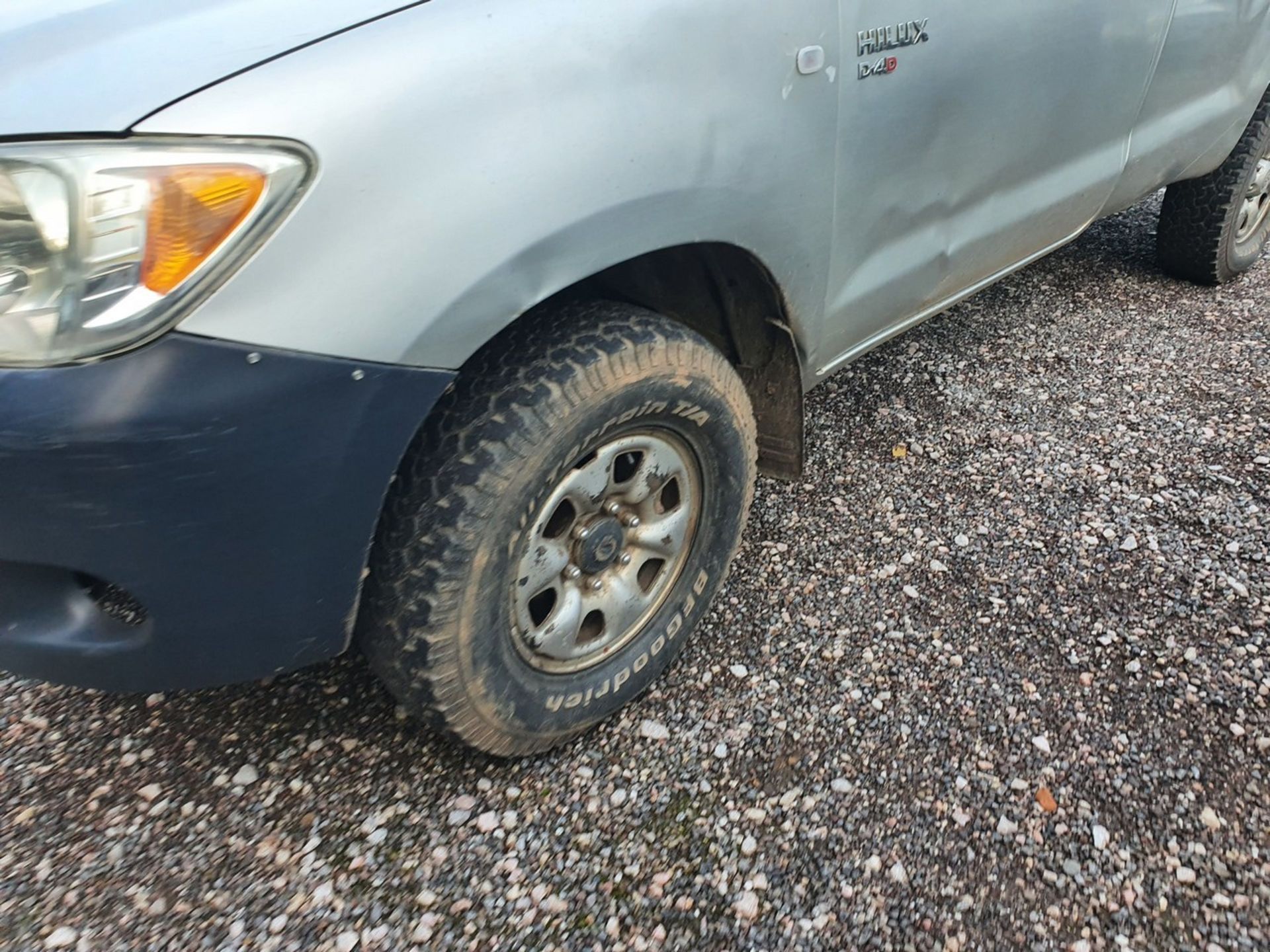 08/08 TOYOTA HILUX HL2 D-4D 4X4 S/C - 2494cc 2dr 4x4 (Silver, 78k) - Image 18 of 32