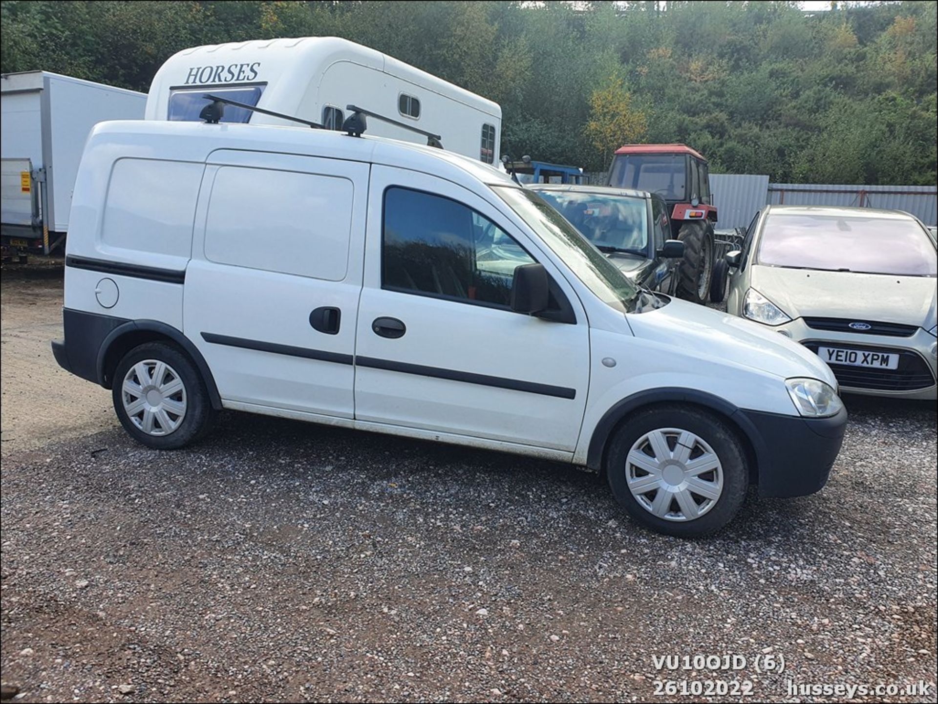 10/10 VAUXHALL COMBO CDTI SWB - 1248cc 3dr Van (White, 215k) - Image 6 of 27