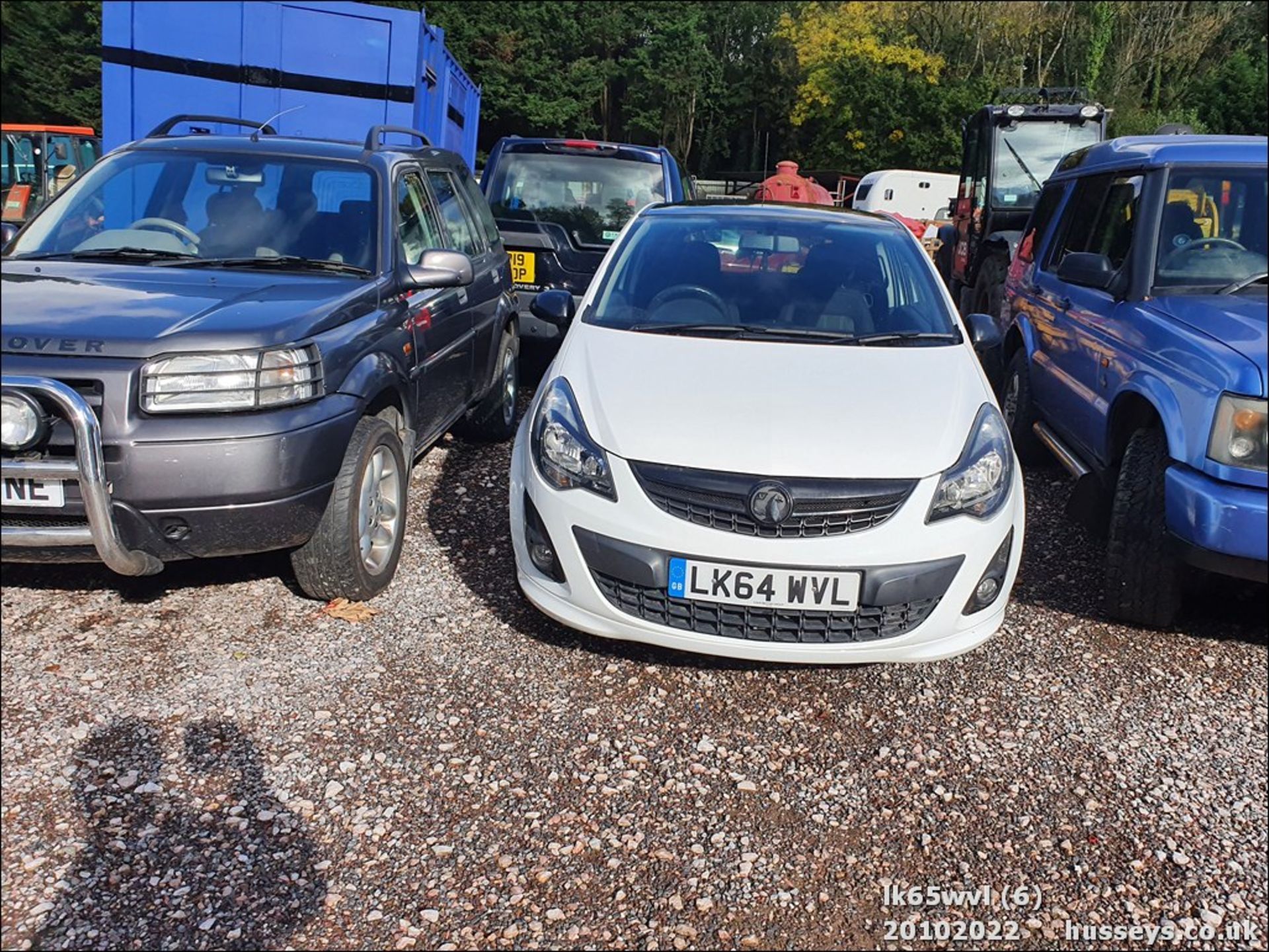 14/64 VAUXHALL CORSA LIMITED EDITION - 1229cc 3dr Hatchback (White, 90k) - Image 7 of 31