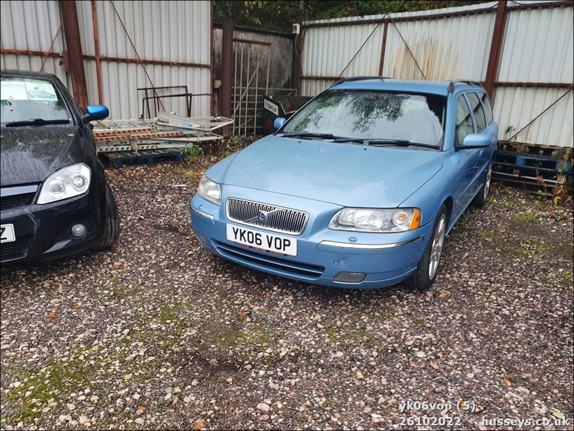 06/06 VOLVO V70 D5 SE E4 - 2401cc 5dr Estate (Blue, 179k) - Image 5 of 28