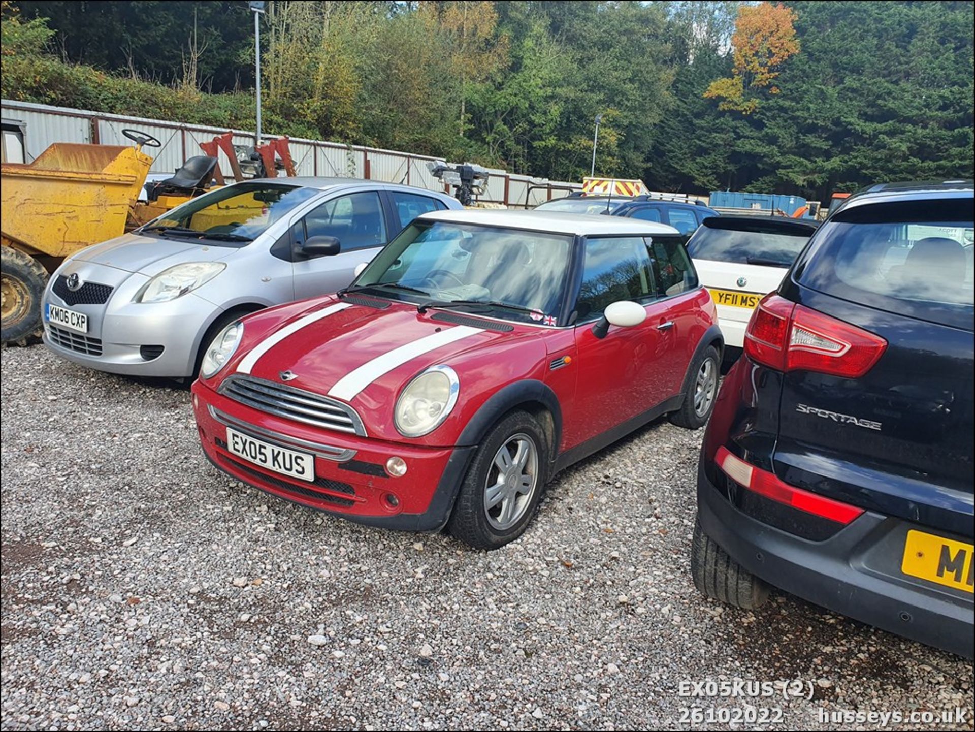 05/05 MINI MINI ONE - 1598cc 3dr Hatchback (Red, 148k) - Image 2 of 27