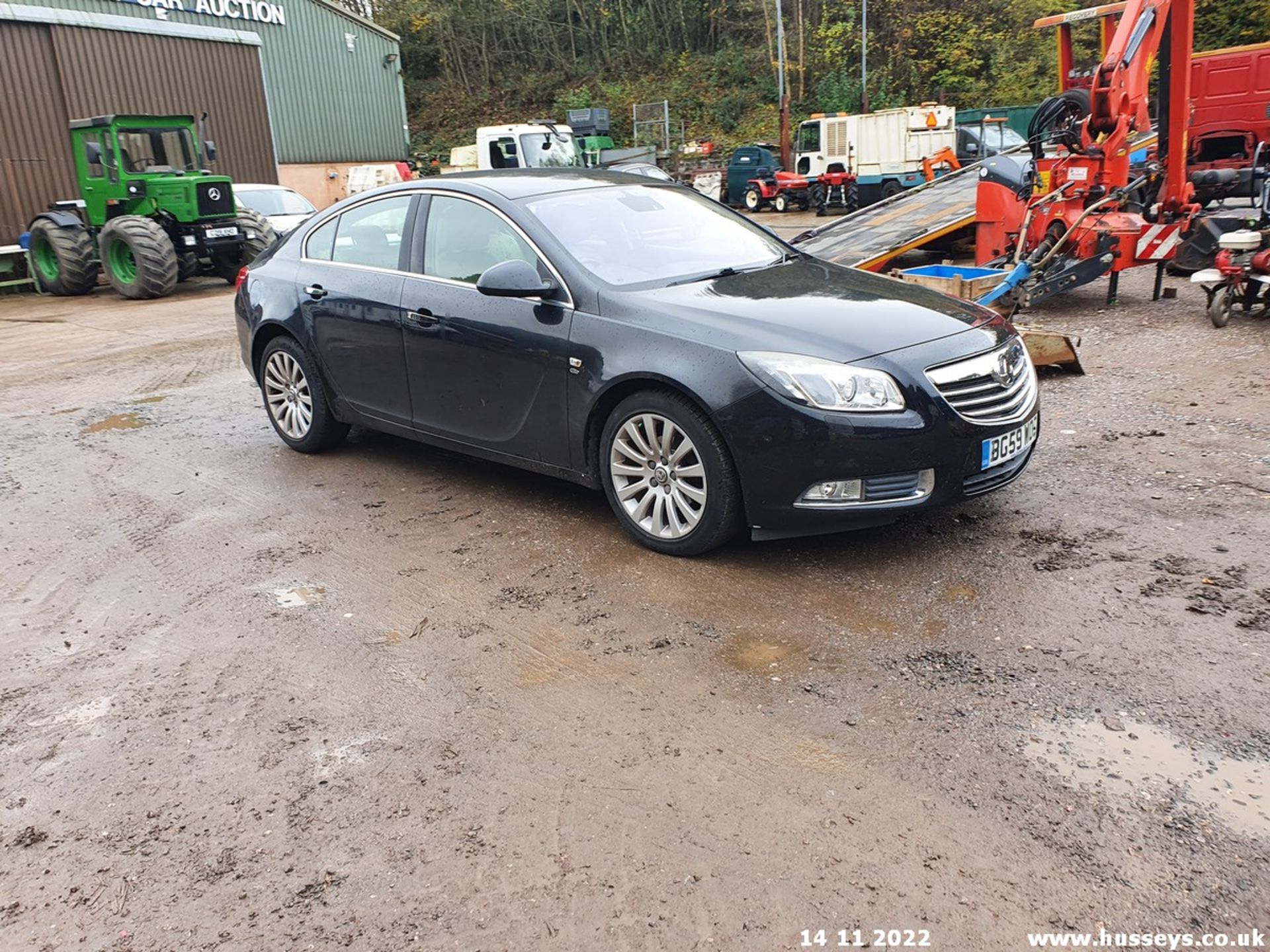 10/59 VAUXHALL INSIGNIA ELITE NAV CDTI - 1956cc 5dr Hatchback (Black, 62k) - Image 11 of 51