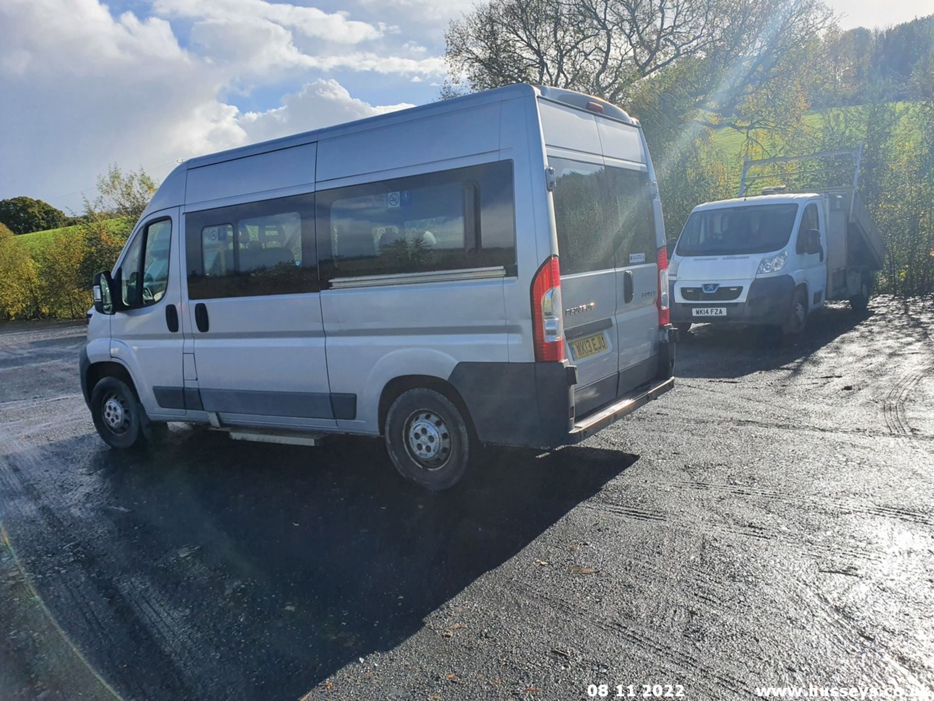 13/13 PEUGEOT BOXER 333 L2H2 HDI - 2198cc 5dr Minibus (Silver, 35k) - Image 8 of 46