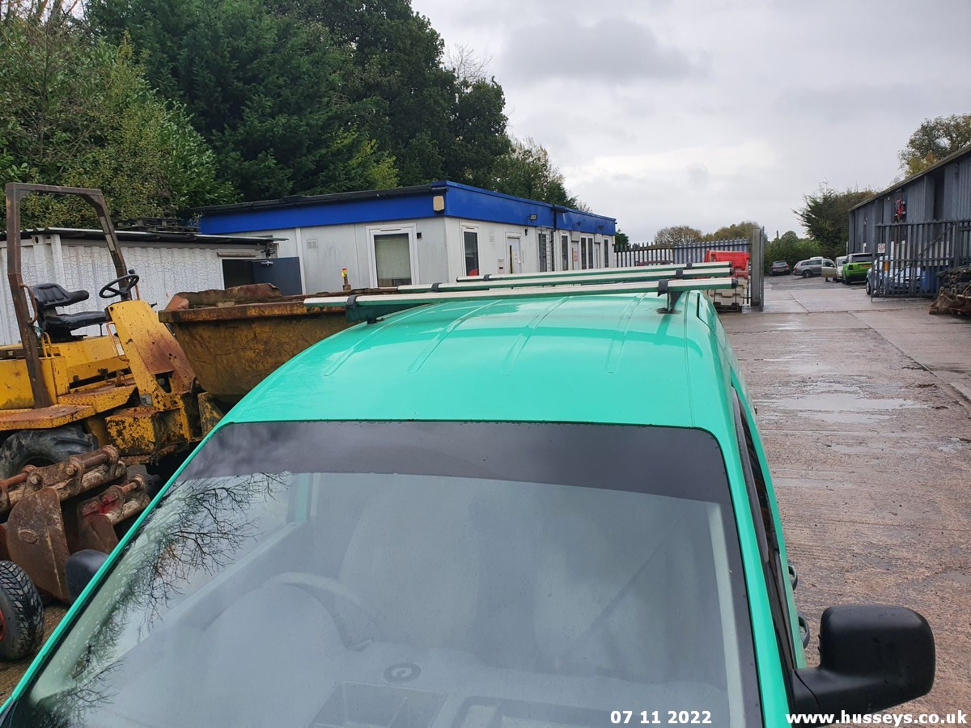 06/06 VOLKSWAGEN CADDY C20 TDI 104 - 1896cc Van (Green) - Image 22 of 25