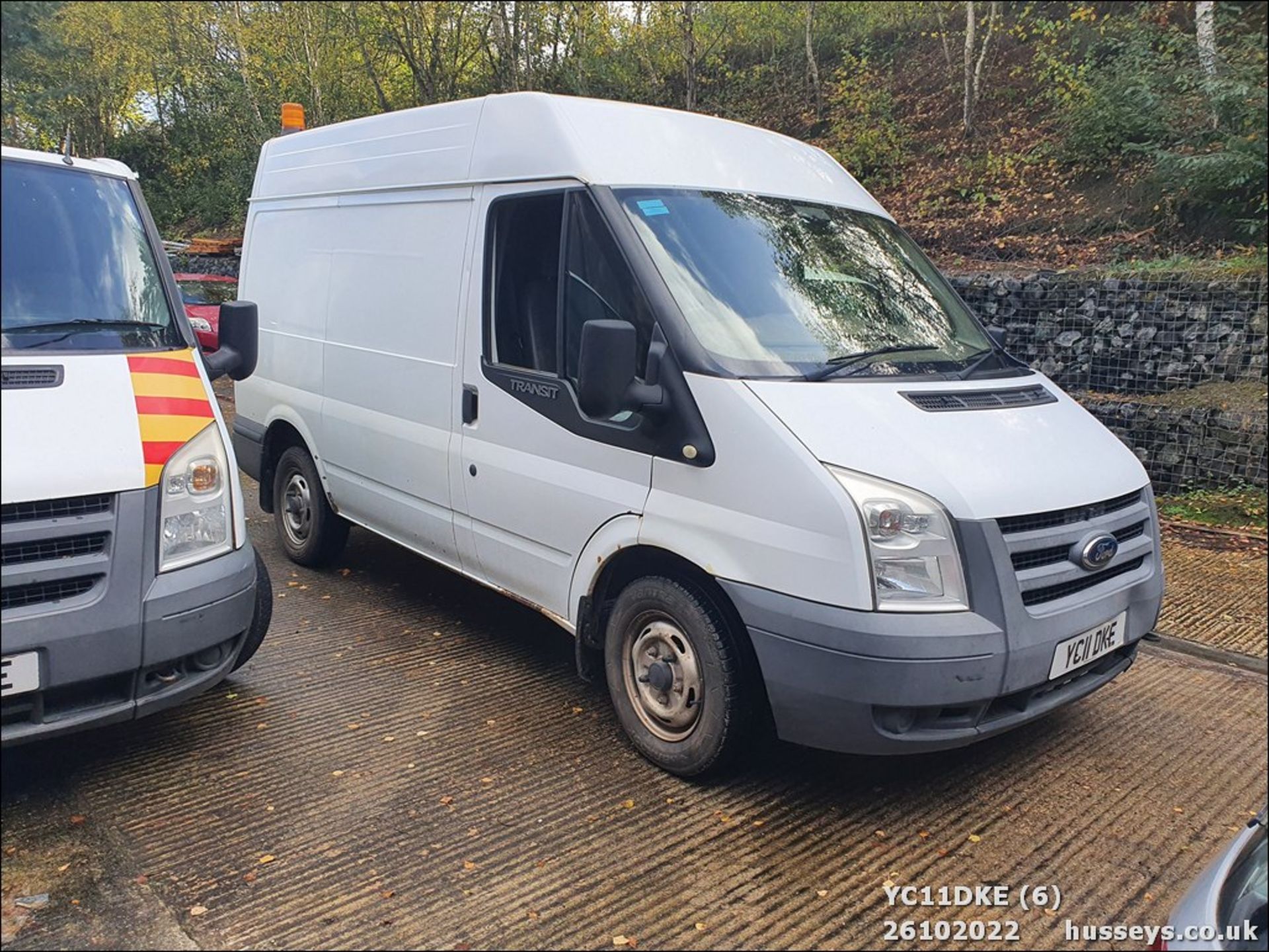 11/11 FORD TRANSIT 85 T280M FWD - 2198cc 5dr Van (White) - Image 6 of 16