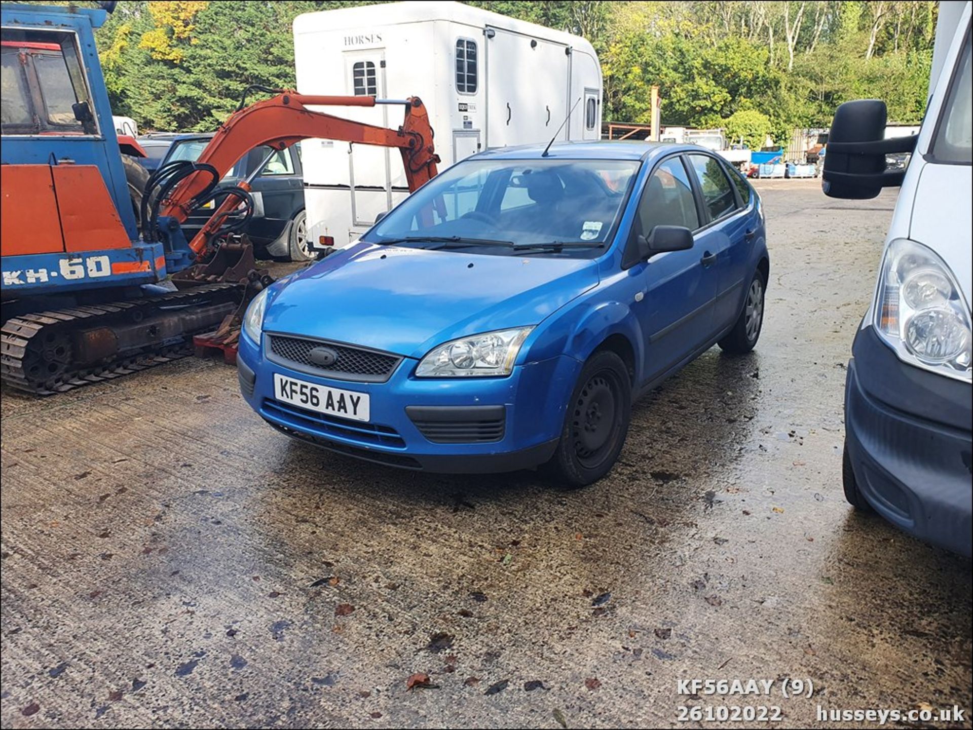 06/56 FORD FOCUS LX - 1388cc 5dr Hatchback (Blue, 213k) - Image 3 of 28