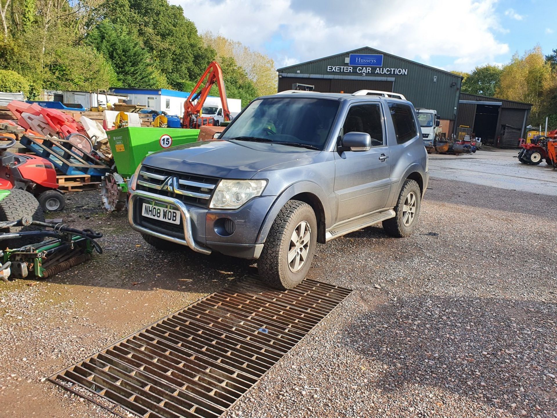 08/08 MITSUBISHI SHOGUN 4WORK DI-D SWB - 3200cc Van (Grey) - Image 2 of 37