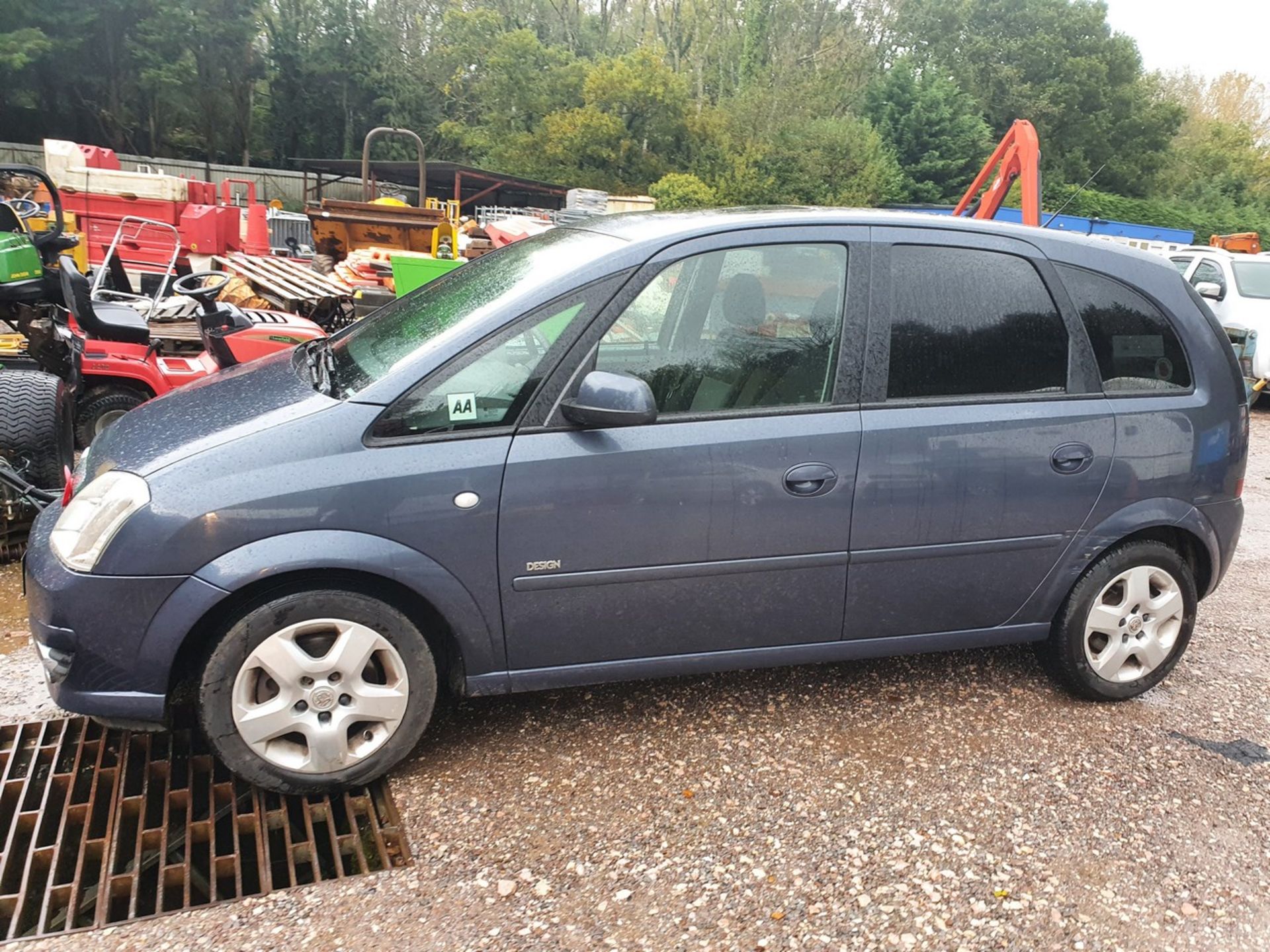 09/58 VAUXHALL MERIVA DESIGN CDTI - 1686cc 5dr MPV (Blue, 122k) - Image 8 of 25