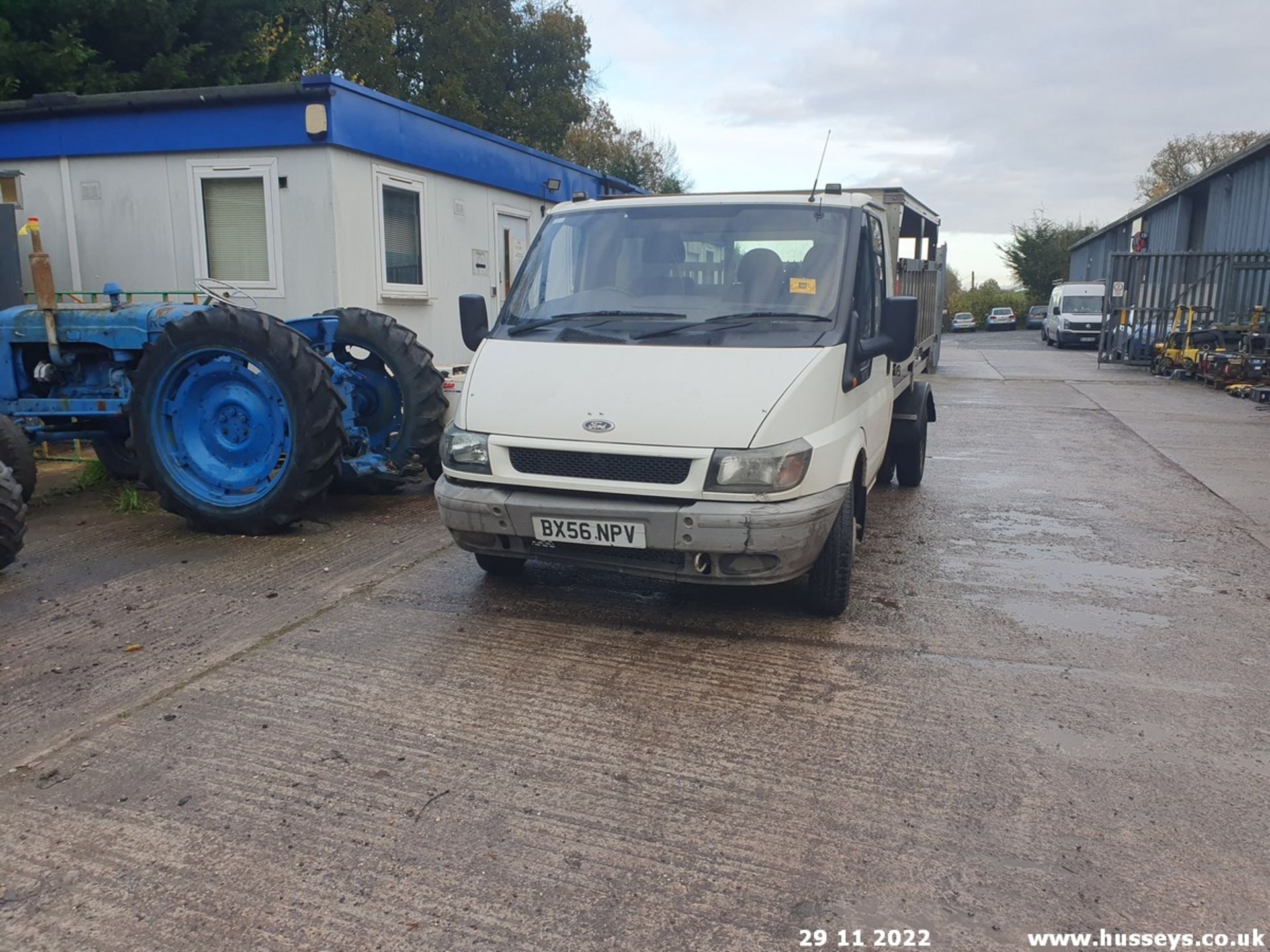 06/56 FORD TRANSIT 350 MWB TD MILK FLOAT 2402cc 2dr (White, 114k) - Image 2 of 28