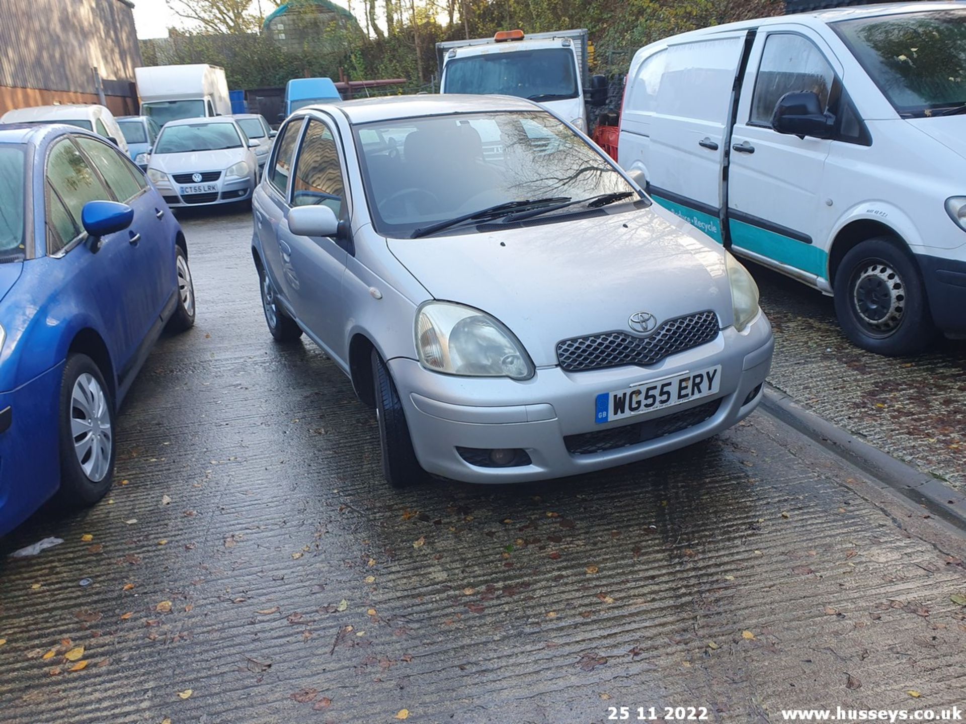 05/55 TOYOTA YARIS COLOUR COLLECTION - 1299cc 5dr Hatchback (Silver, 232k) - Image 3 of 23