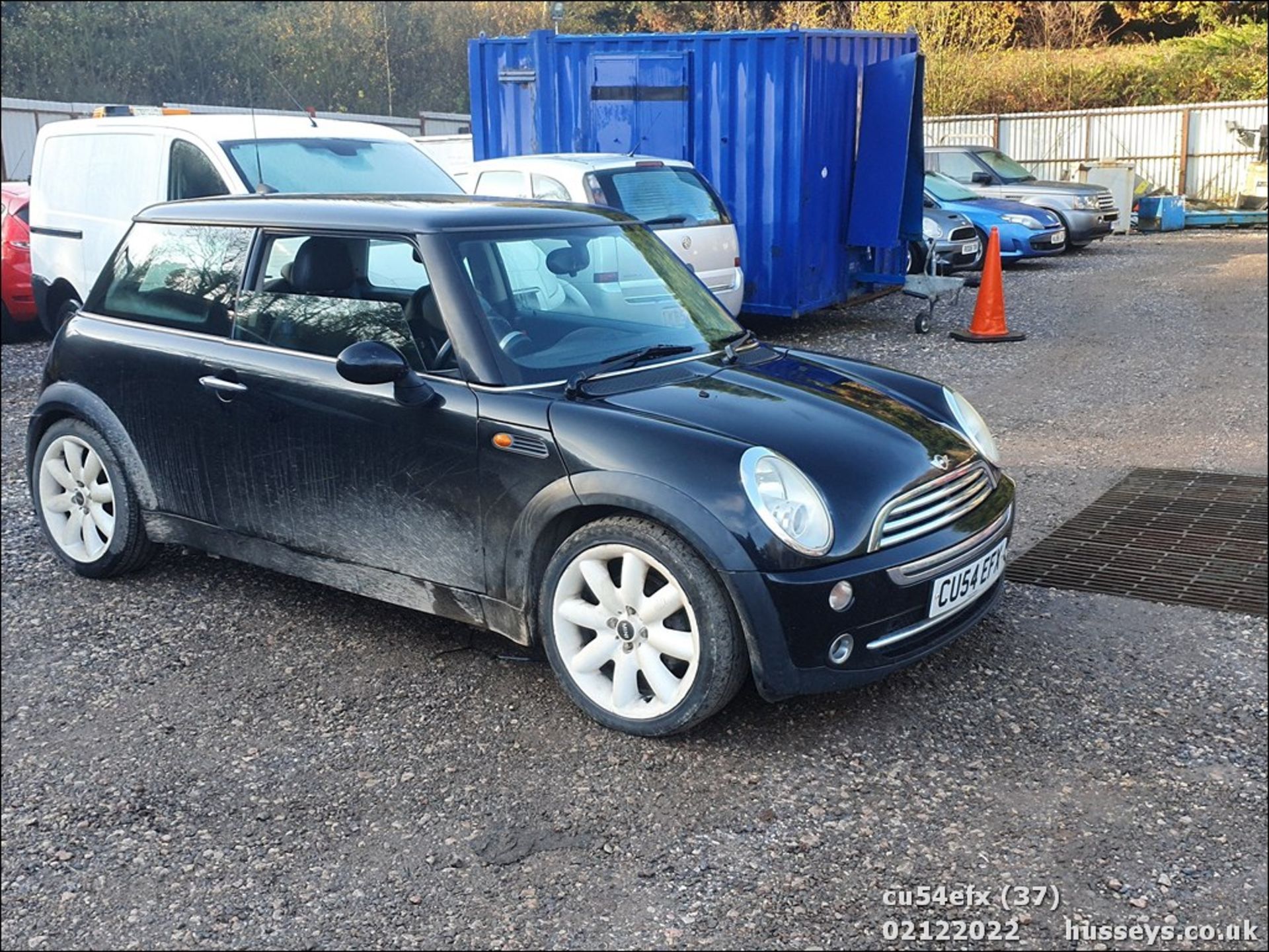 04/54 MINI MINI COOPER - 1598cc 3dr Hatchback (Black) - Image 37 of 38