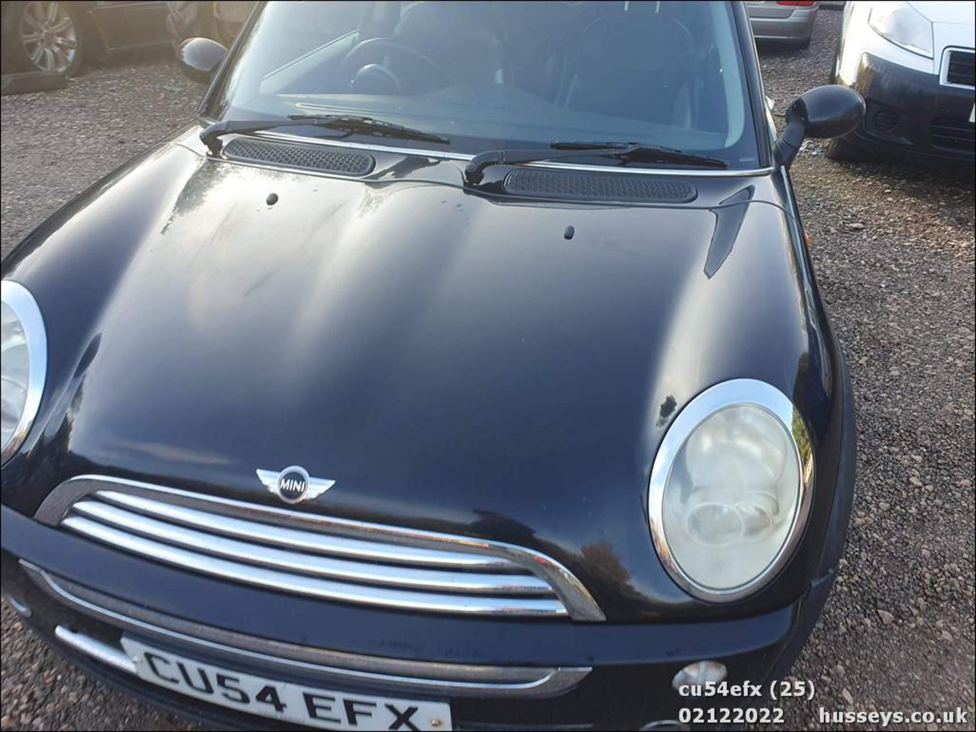 04/54 MINI MINI COOPER - 1598cc 3dr Hatchback (Black) - Image 25 of 38