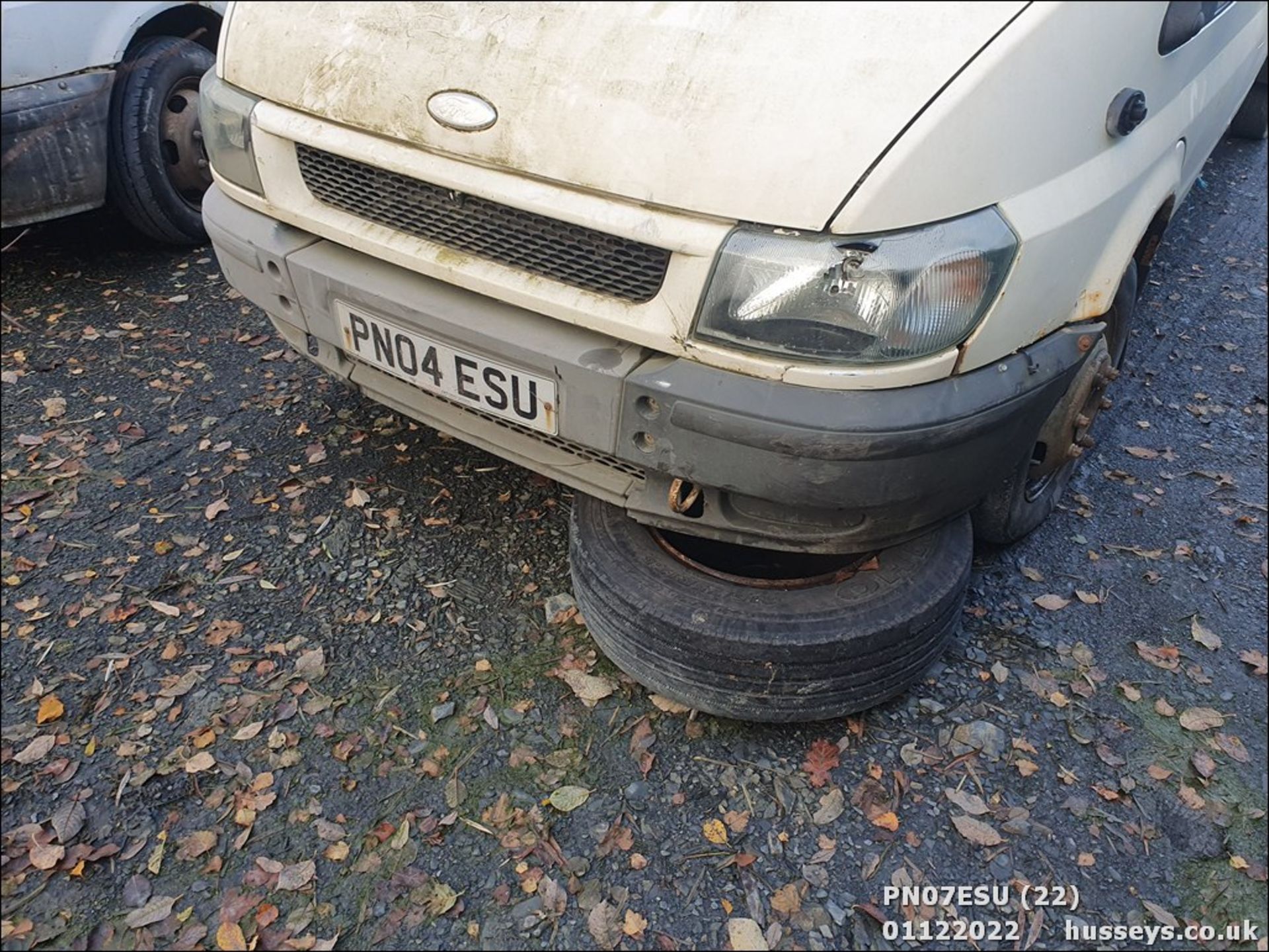 04/04 FORD TRANSIT - 2400cc 4dr (White) - Image 25 of 27