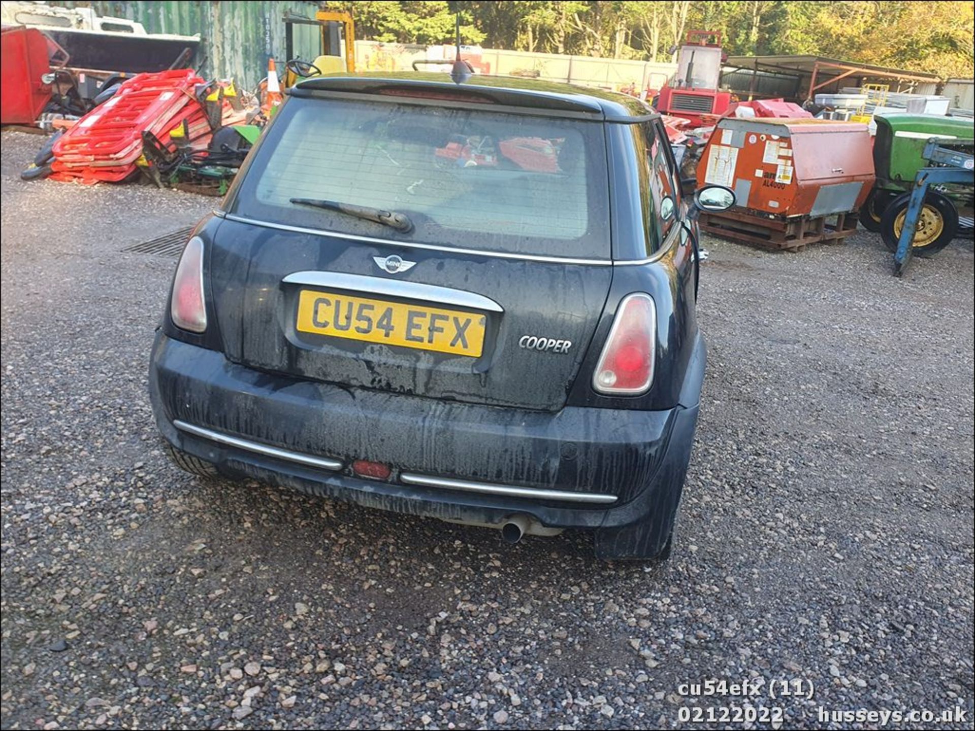 04/54 MINI MINI COOPER - 1598cc 3dr Hatchback (Black) - Image 11 of 38