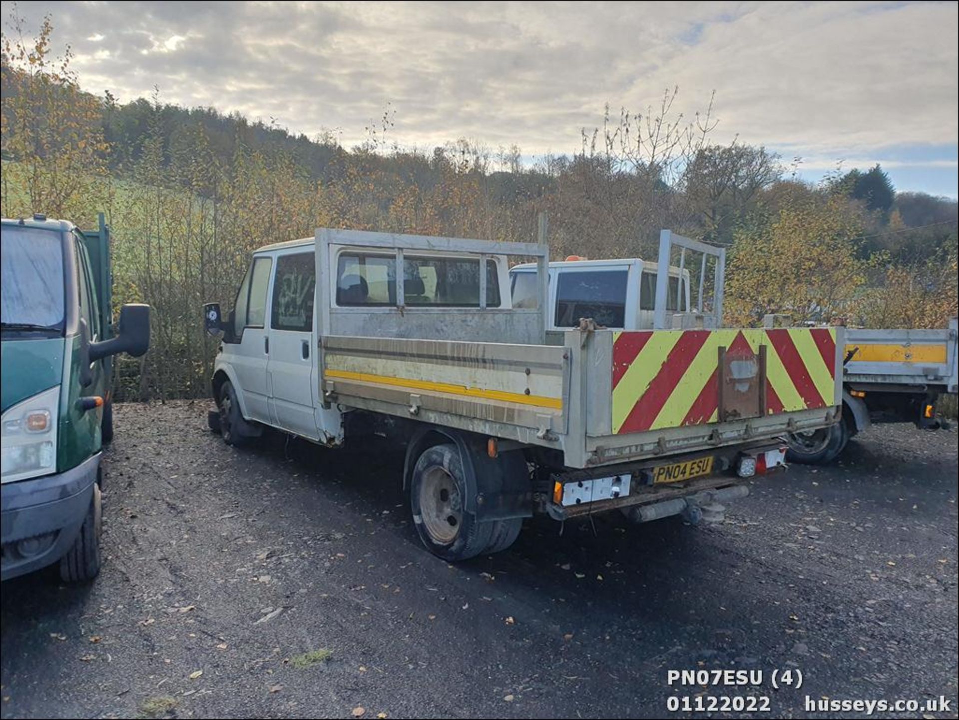 04/04 FORD TRANSIT - 2400cc 4dr (White) - Image 7 of 27