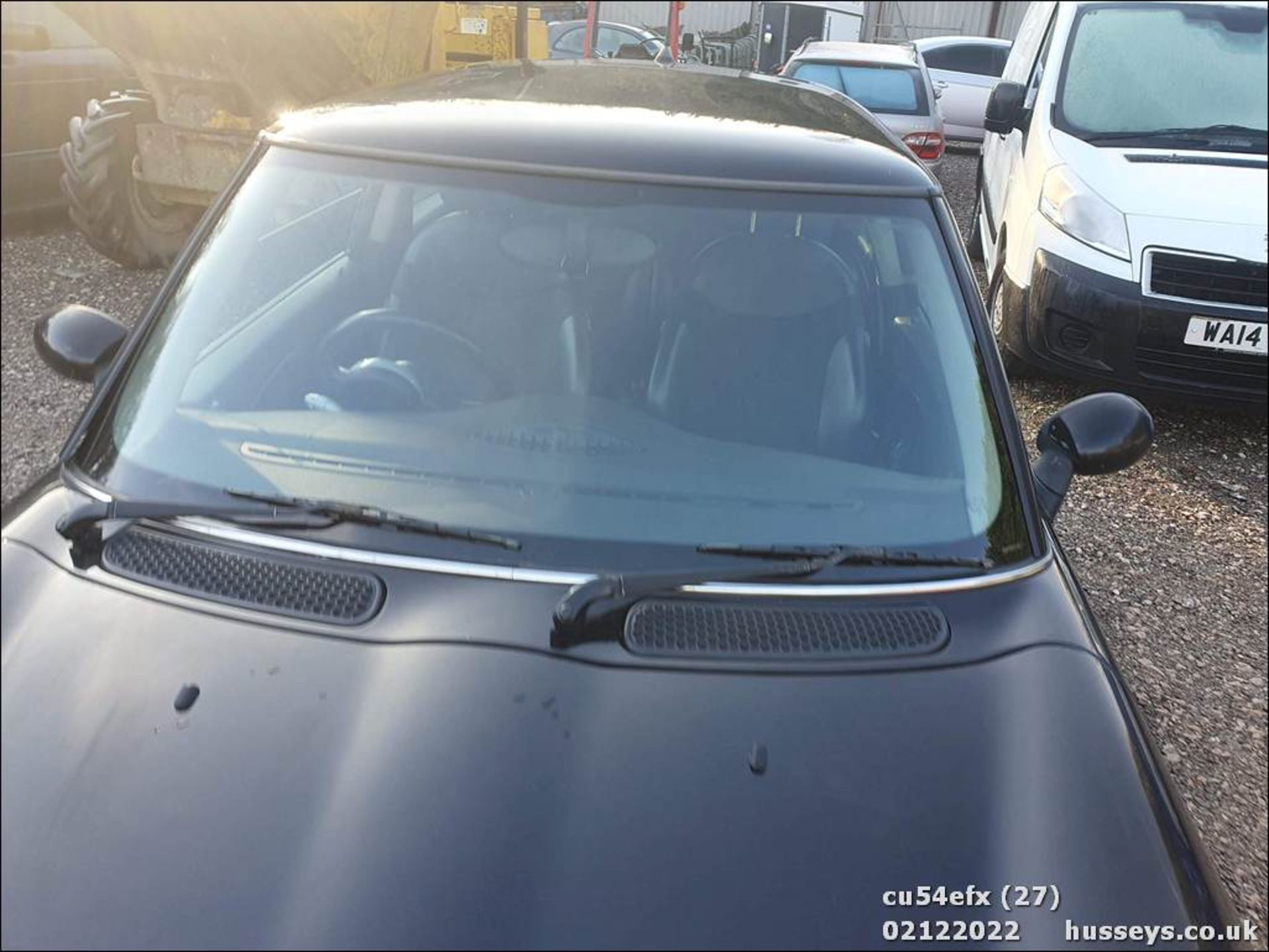 04/54 MINI MINI COOPER - 1598cc 3dr Hatchback (Black) - Image 27 of 38