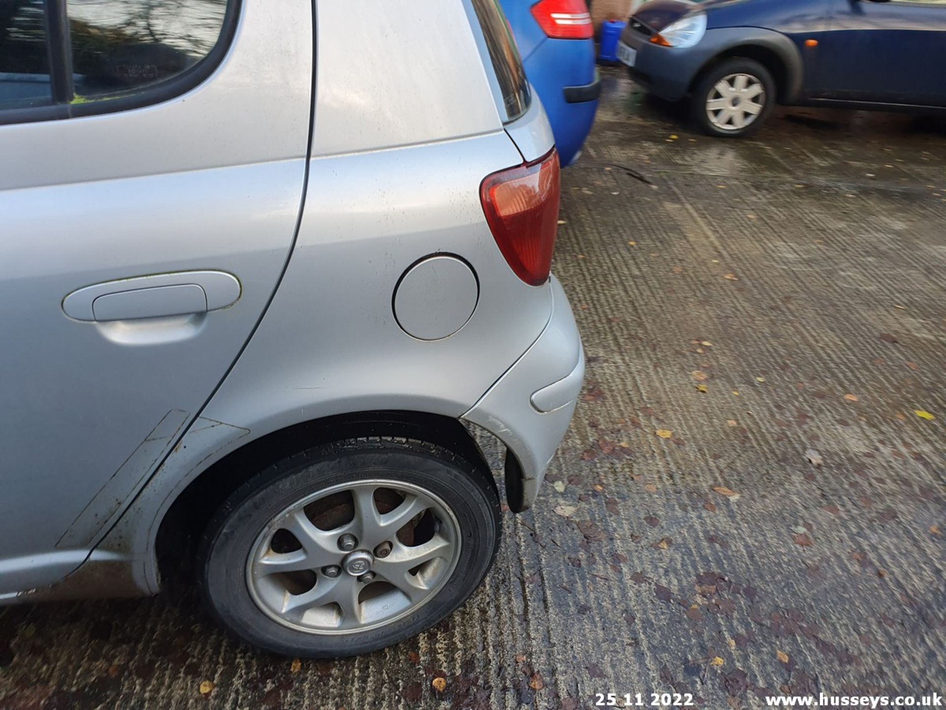 05/55 TOYOTA YARIS COLOUR COLLECTION - 1299cc 5dr Hatchback (Silver, 232k) - Image 13 of 23