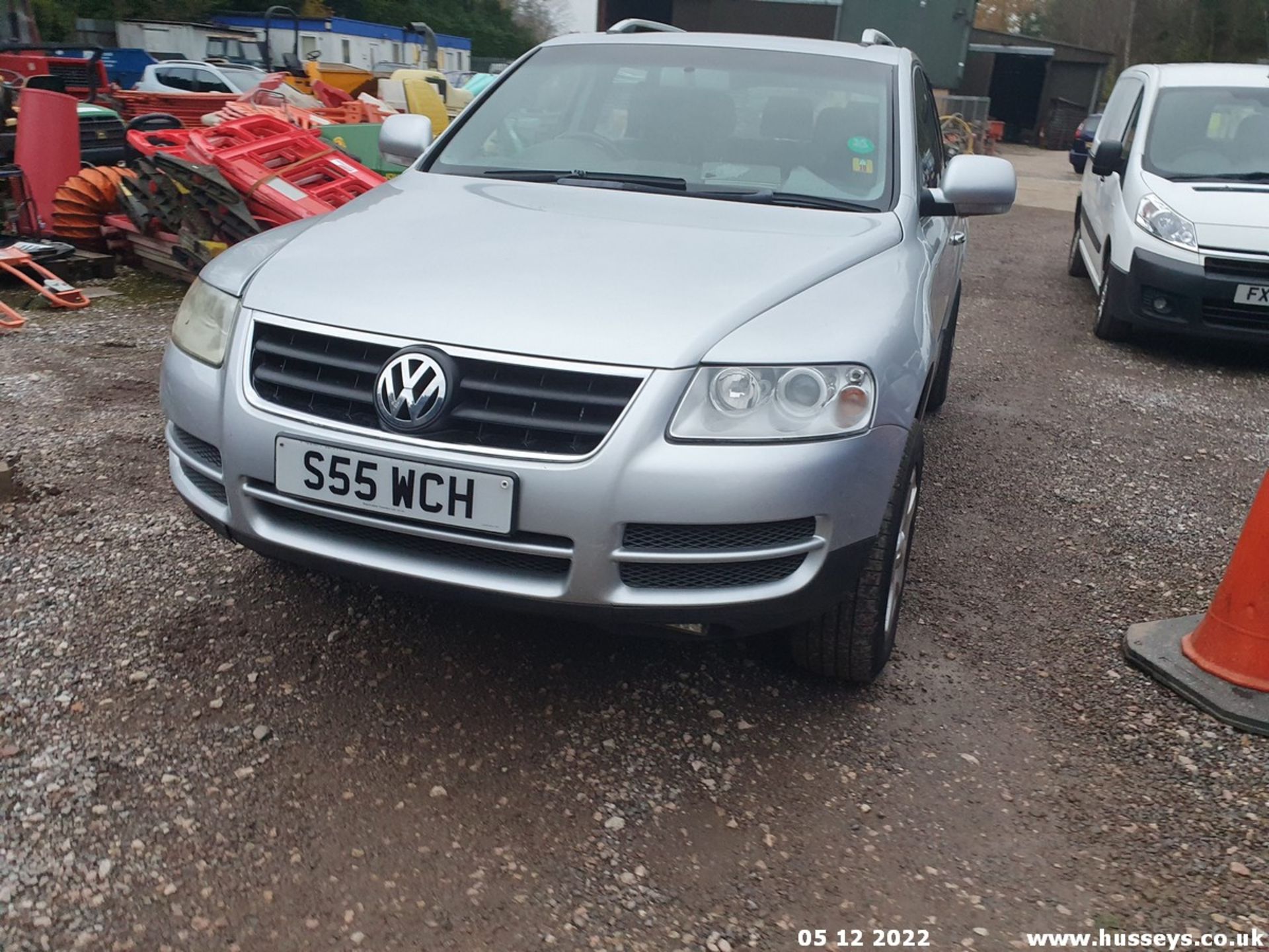 2003 VOLKSWAGEN TOUAREG TDI - 2461cc 5dr Estate (Silver, 115k) - Image 4 of 29