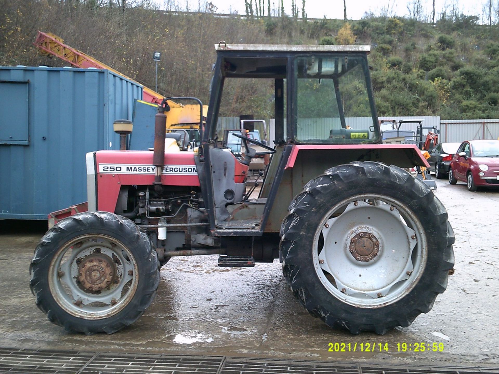 MASSEY FERGUSON 250 4WD TRACTOR AFJ 794Y SHOWING 6602HRS