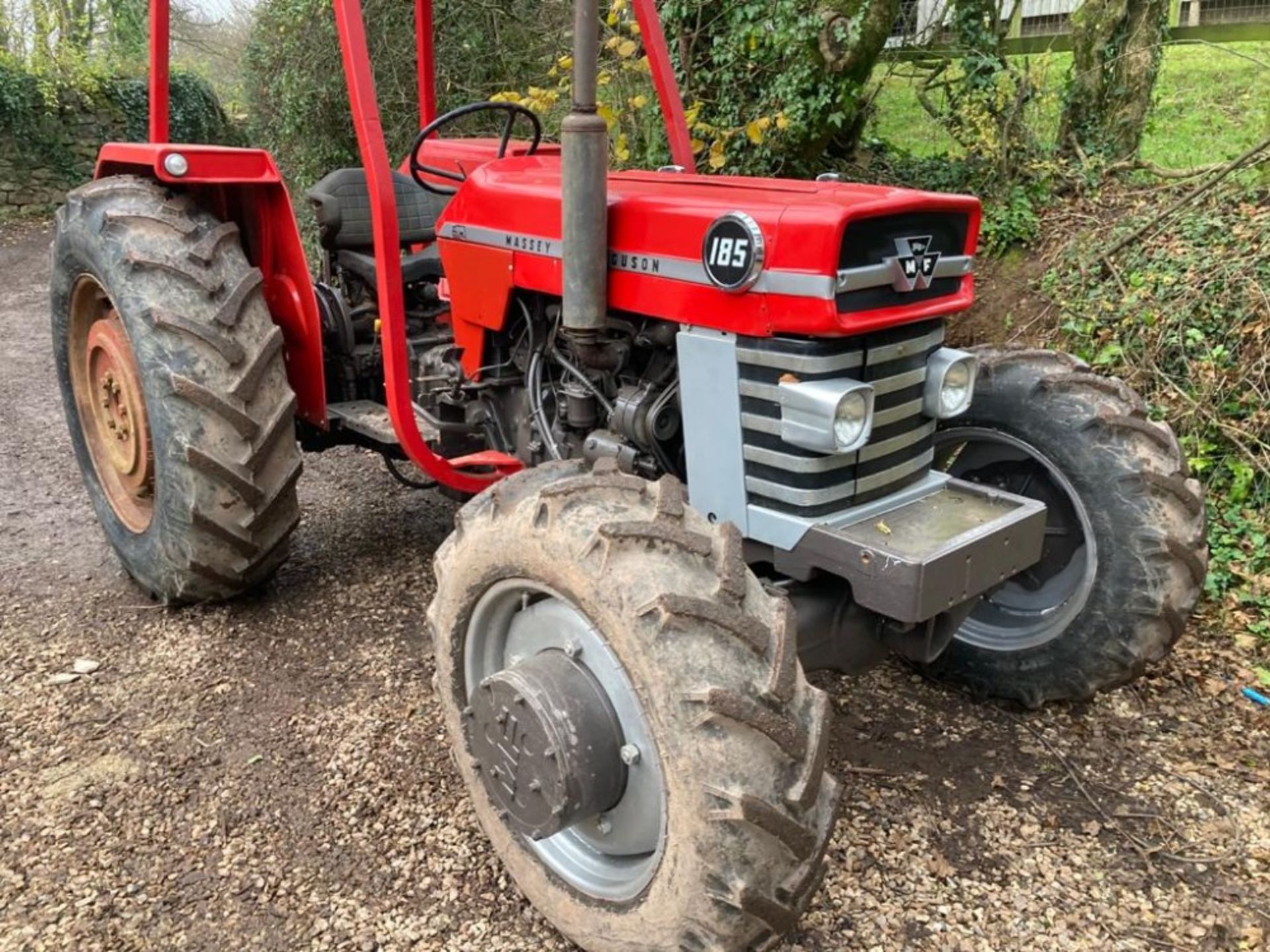 MASSEY FERGUSON 185 4WD TRACTOR - Image 3 of 5