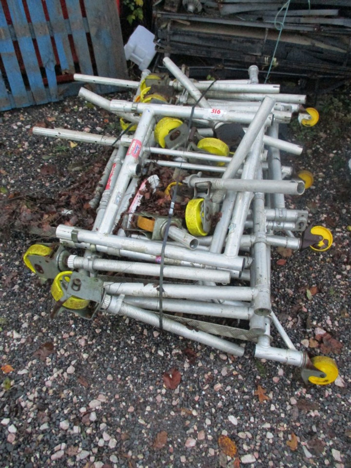 ALLOY SCAFFOLD SECTIONS & WHEELS