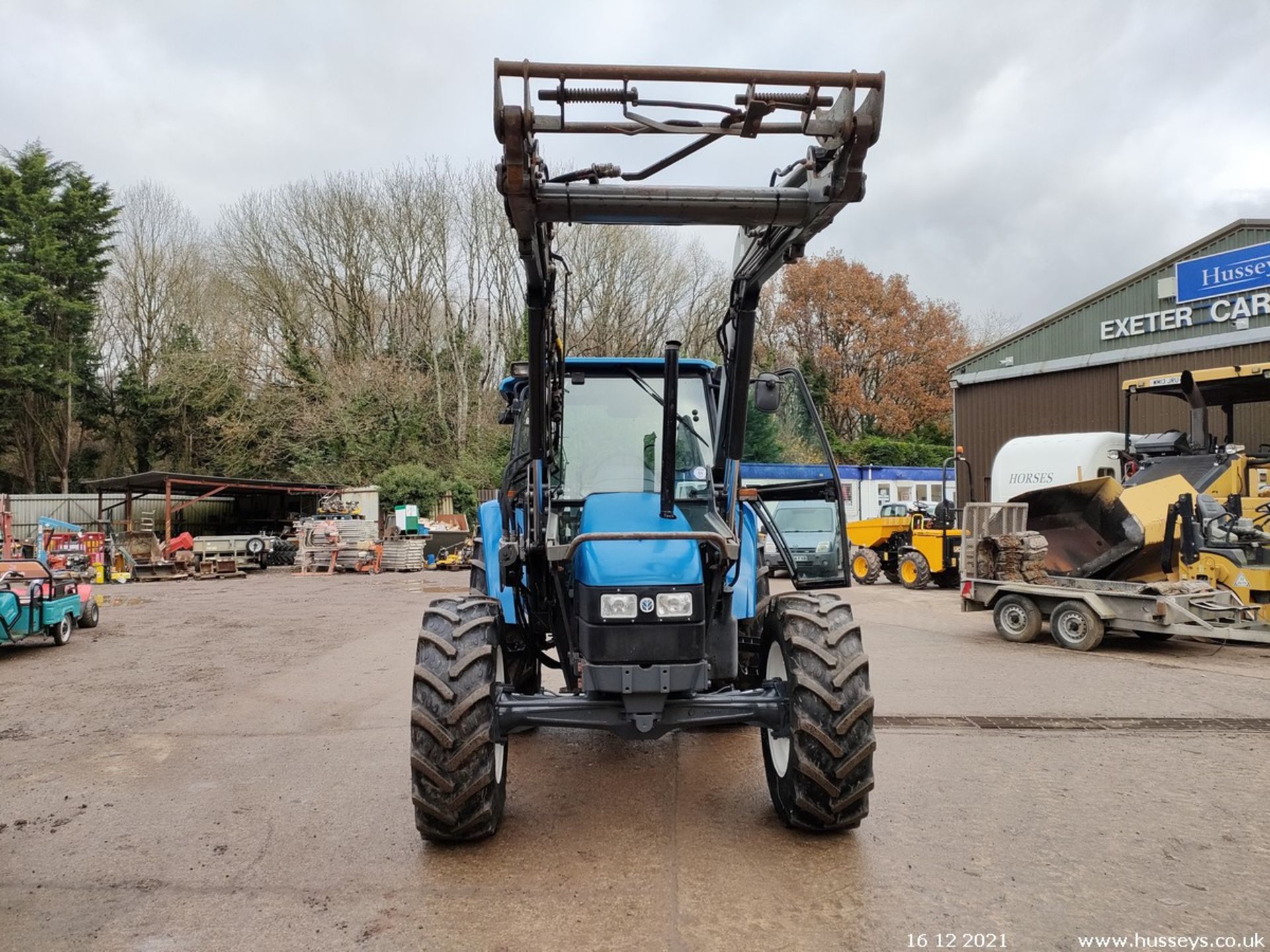 NEW HOLLAND 7635 4WD TRACTOR C/W MX100 LOADER 3663HRS P955 XPR - Image 2 of 15