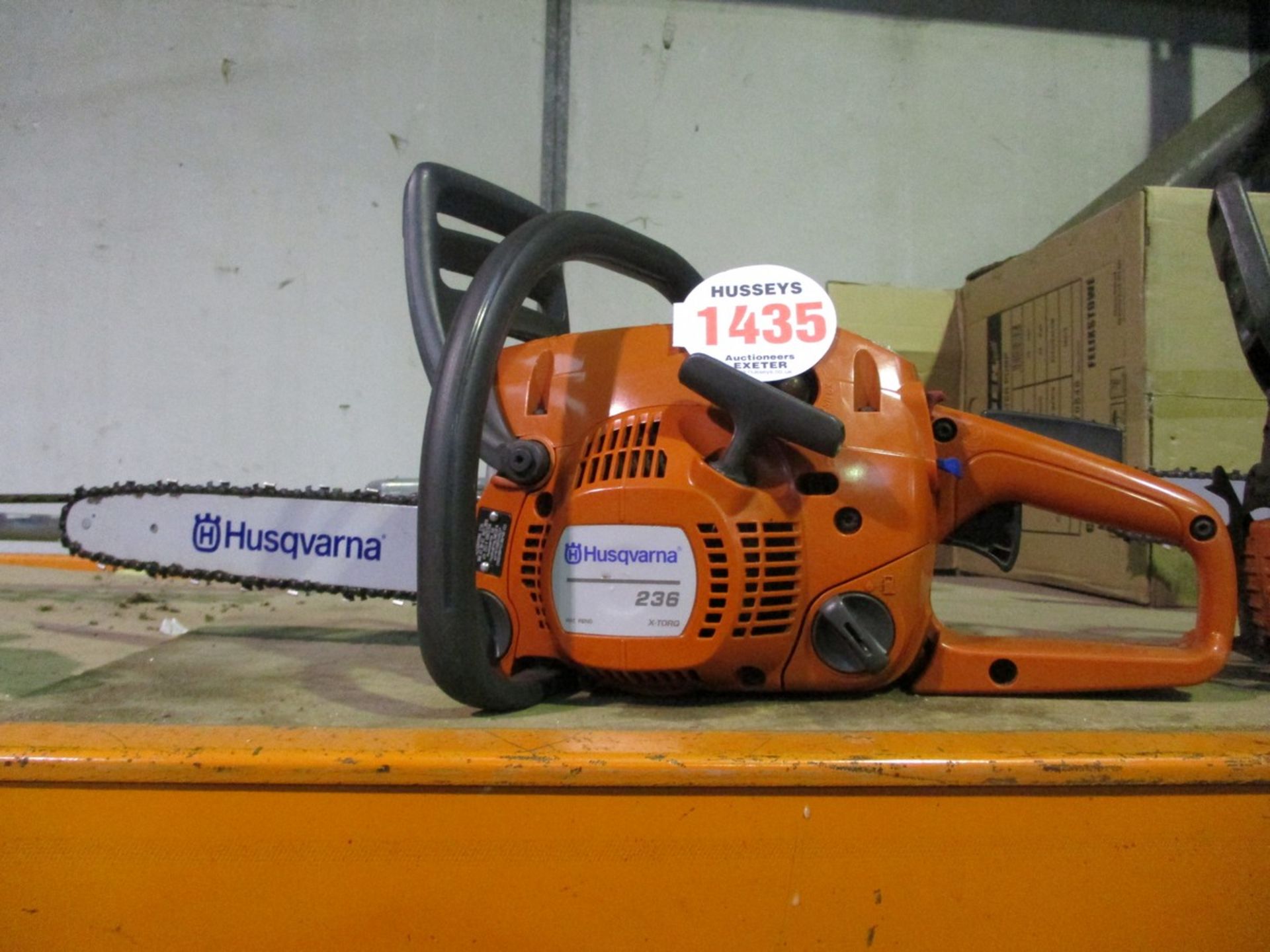 HUSQVARNA 236 CHAINSAW