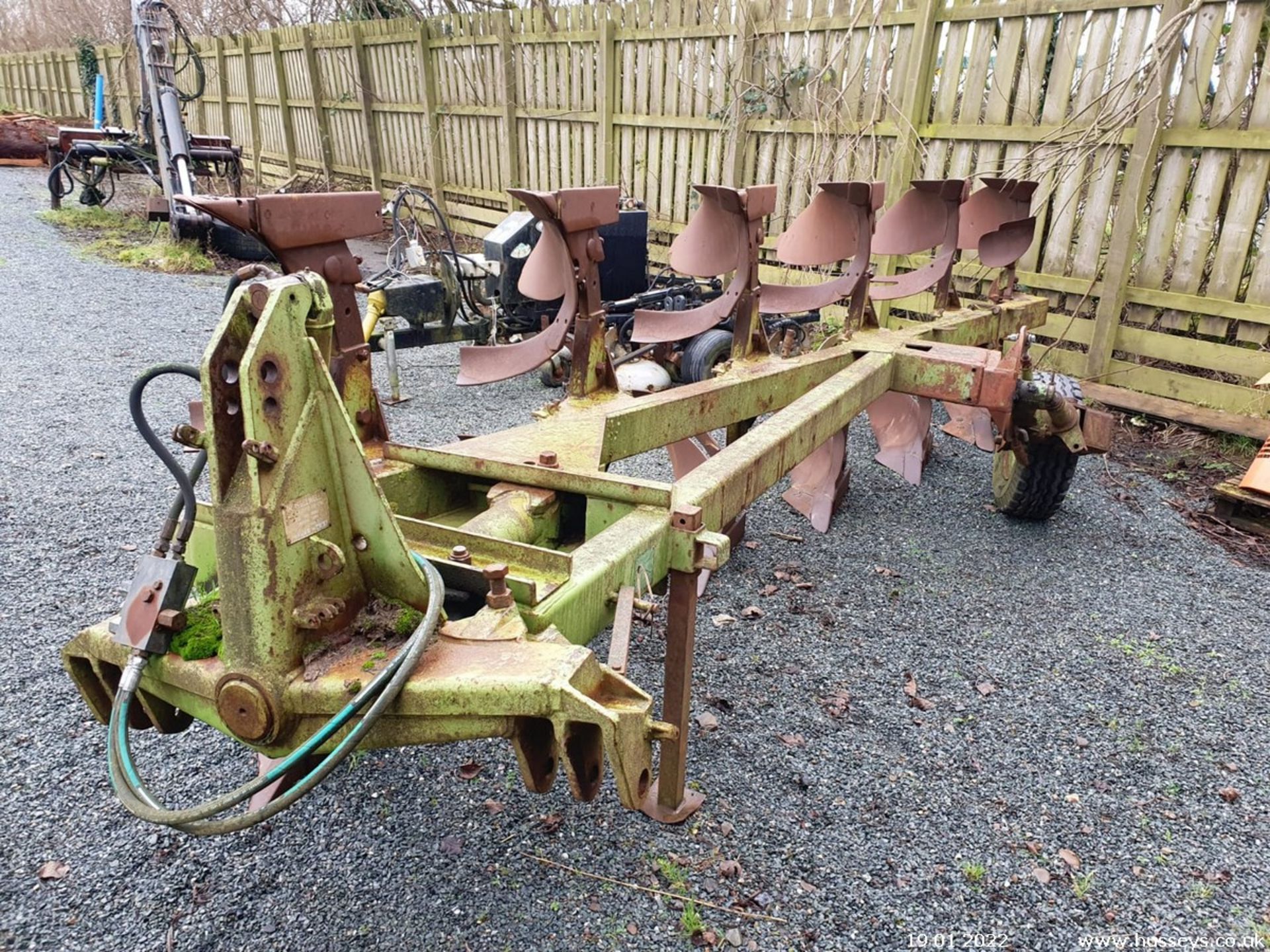 DOWDESWELL 6 FURROW REVERSIBLE PLOUGH (COLLECT FROM WINKLEIGH) - Image 2 of 2