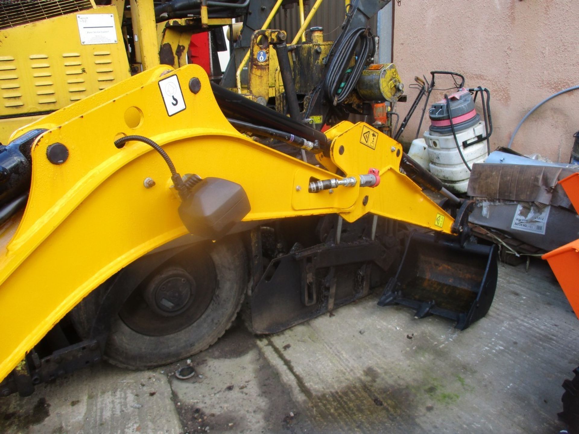 JCB 15C-1 MINI DIGGER 2018 C/W 1 BUCKET 790HRS - Image 5 of 9