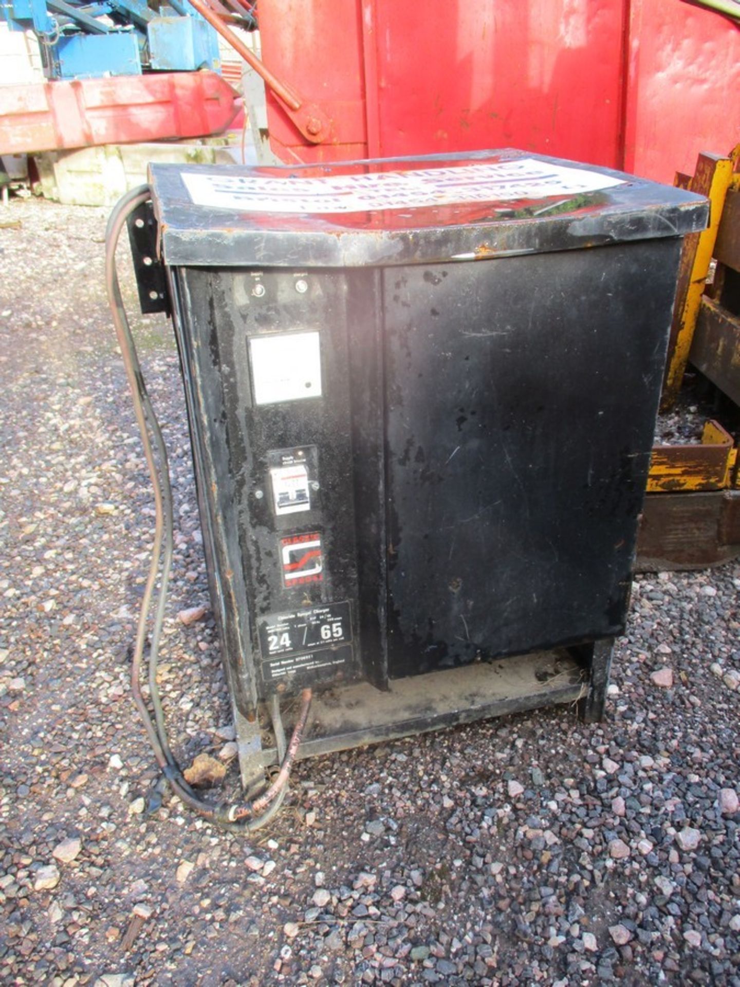 JUNGHEINRICH BATTERY FORKLIFT C/W CHARGER - Image 8 of 9