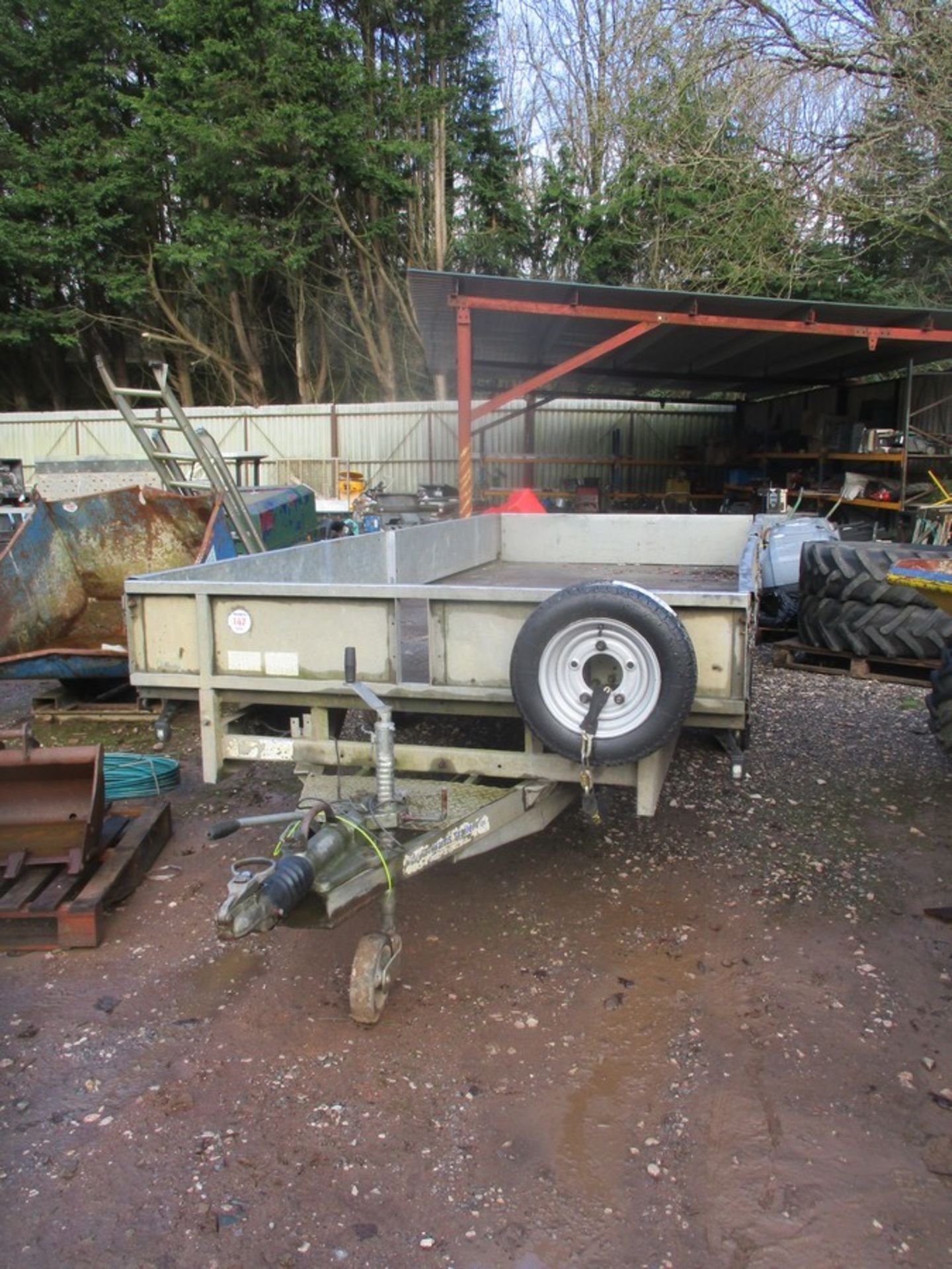 16FT IFOR WILLIAMS TWIN AXLE DROPSIDE TRAILER C/W LIGHTWEIGHT RAMPS - Image 2 of 7