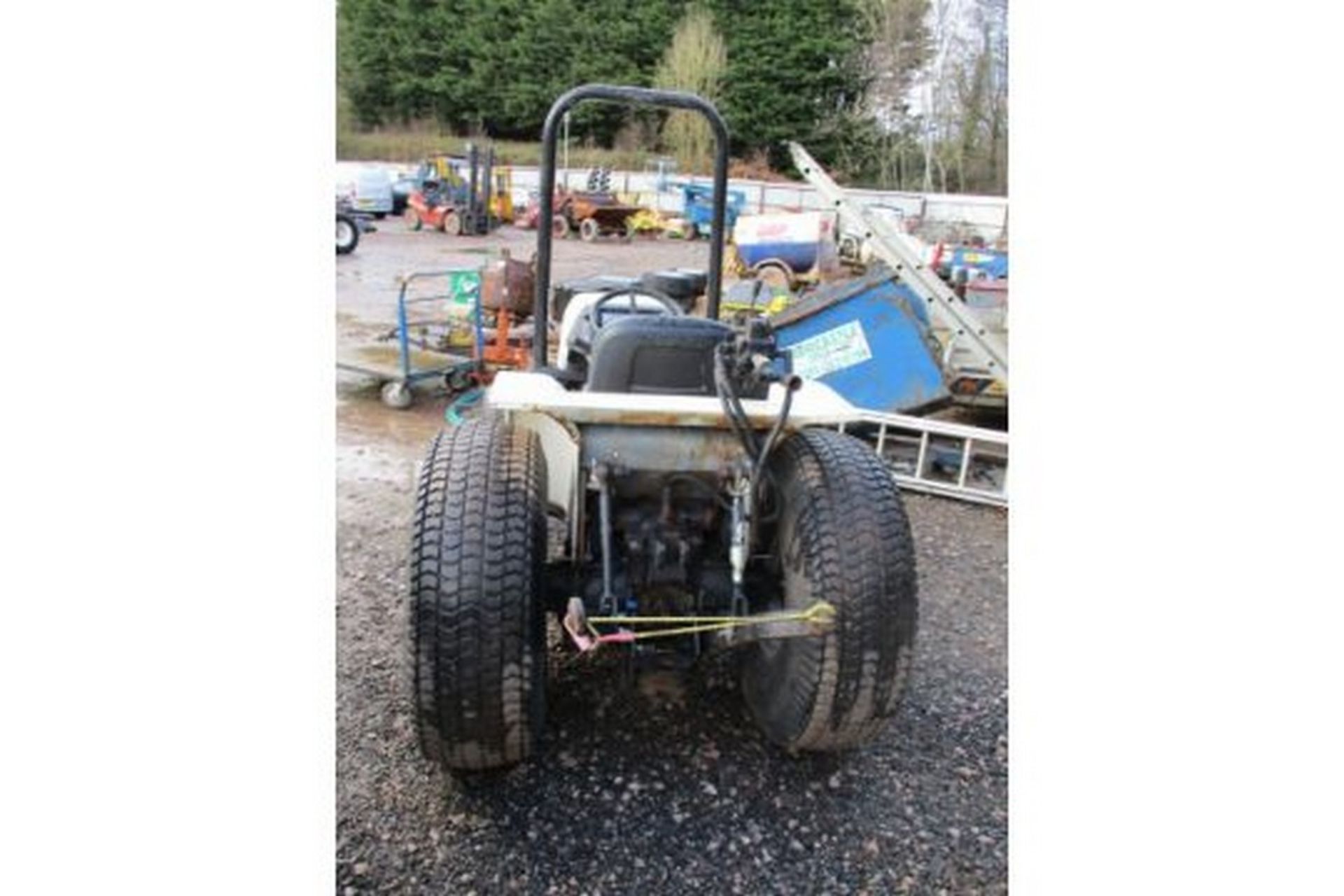 LAMBORGHINI RUNNER COMPACT TRACTOR - Image 3 of 5