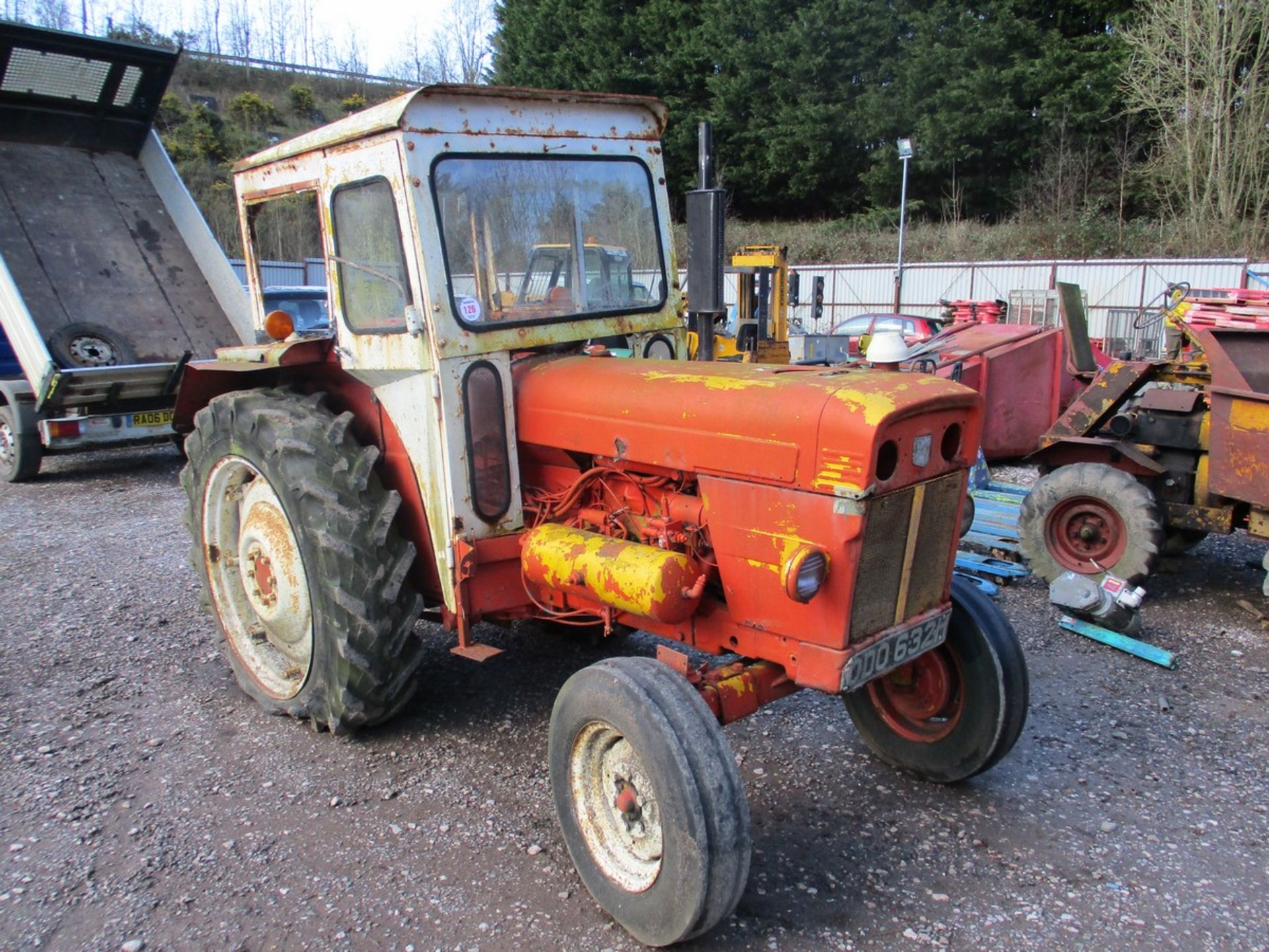 DAVID BROWN 990 TRACTOR - Image 2 of 4