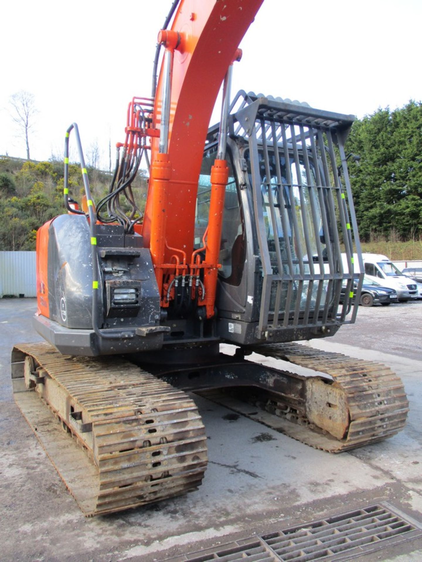 HITACHI ZAXIS 135US EXCAVATOR C.W 1 BUCKET 2016 8000HRS - Image 6 of 15