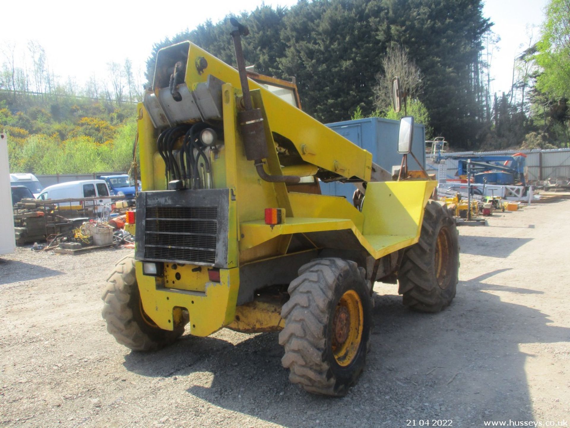 JCB TELEHANDLER C.W PALLET FORKS SHOWING 2800HRS - Image 4 of 10