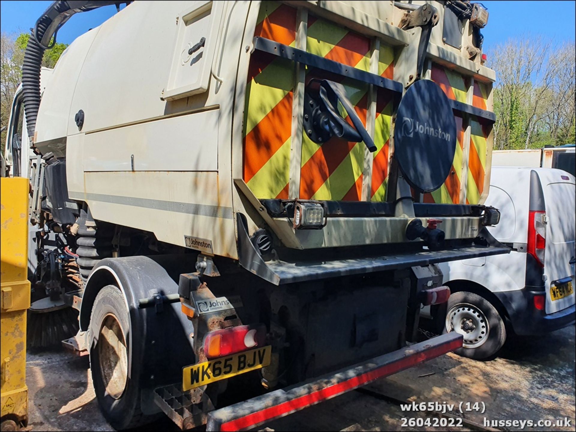 16/65 DAF TRUCKS LF 220FA SWEEPER - 6700cc 2dr (White, 100k) - Image 16 of 22