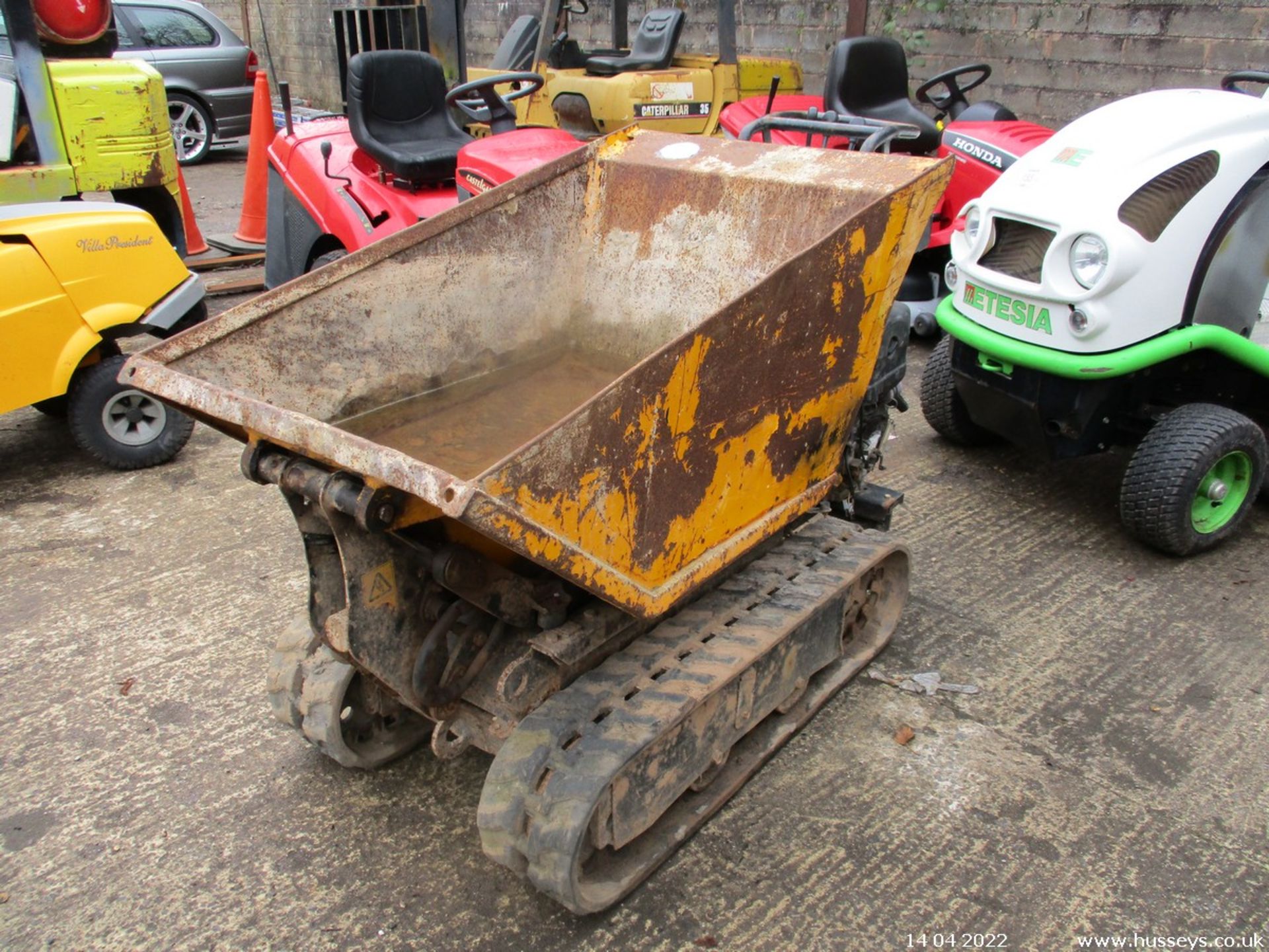 JCB TRACK BARROW