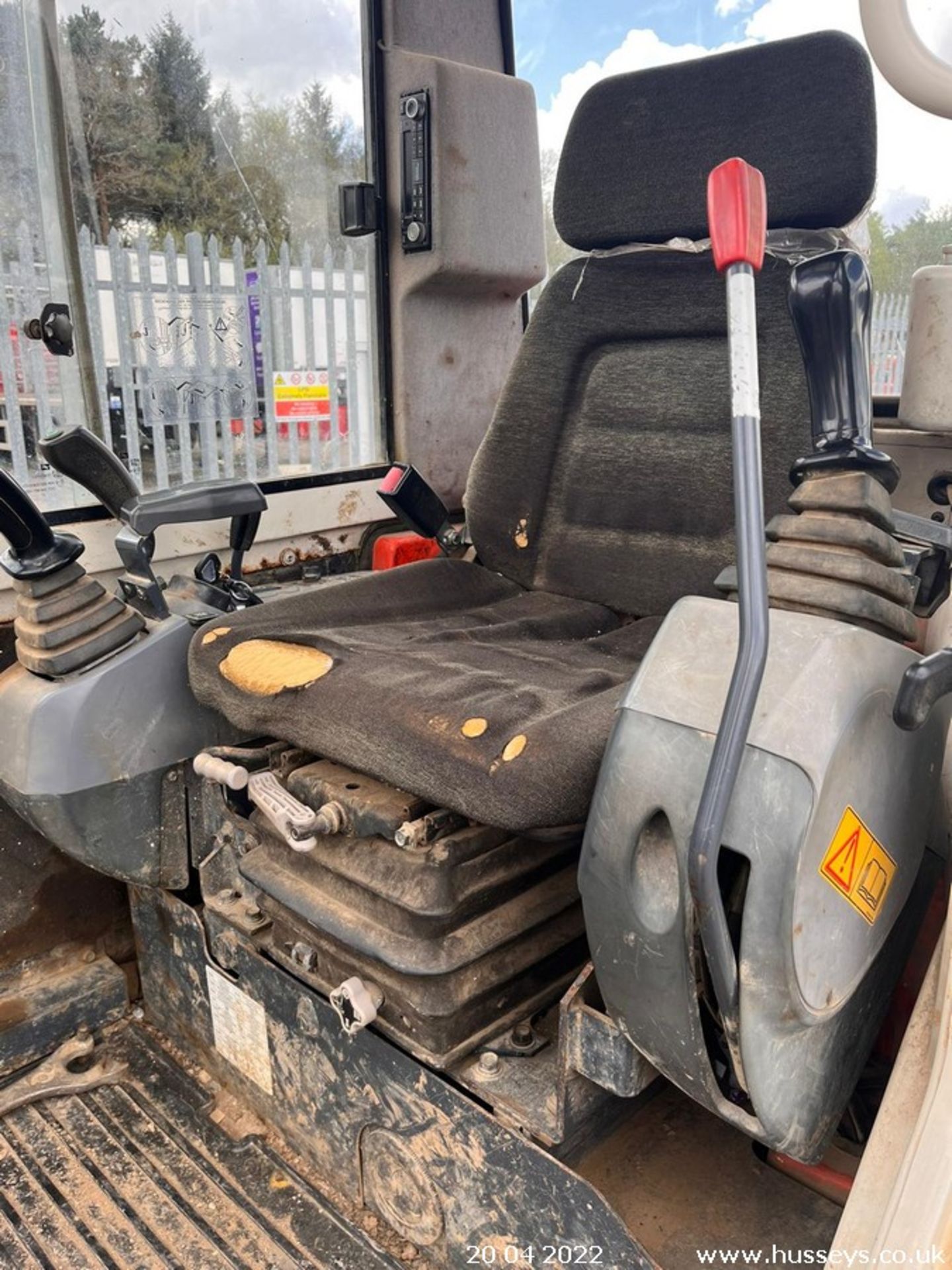 KUBOTA KX61-3 2009 C.W 3 BUCKETS & QUICK HITCH, BLACK & RED KEYS, RTD - Image 10 of 10