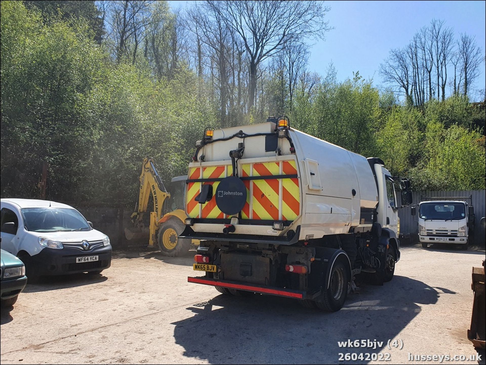 16/65 DAF TRUCKS LF 220FA SWEEPER - 6700cc 2dr (White, 100k) - Image 6 of 22