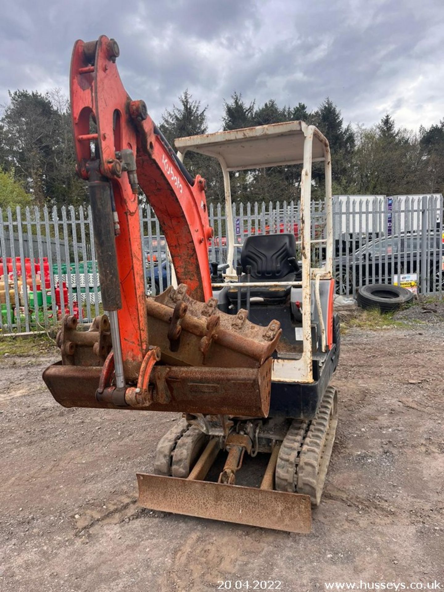 KUBOTA KX36-3 2181HRS C.W 3 BUCKETS BLACK & RED KEYS RTD - Image 2 of 7