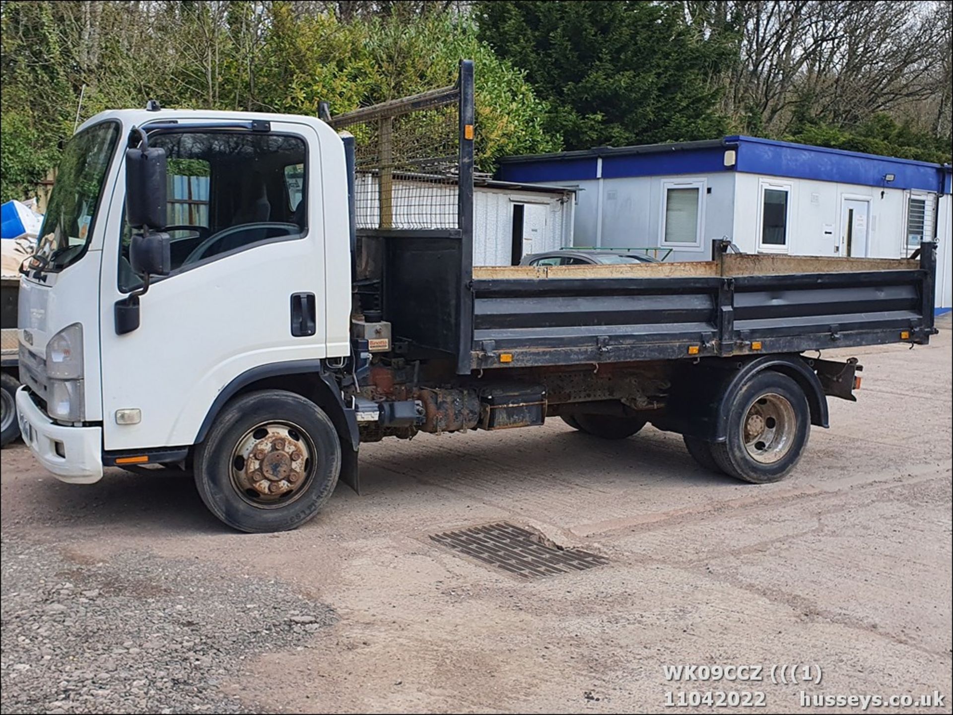 09/09 ISUZU TRUCKS NQR 70 - 5193cc 2dr Tipper (White, 205k)