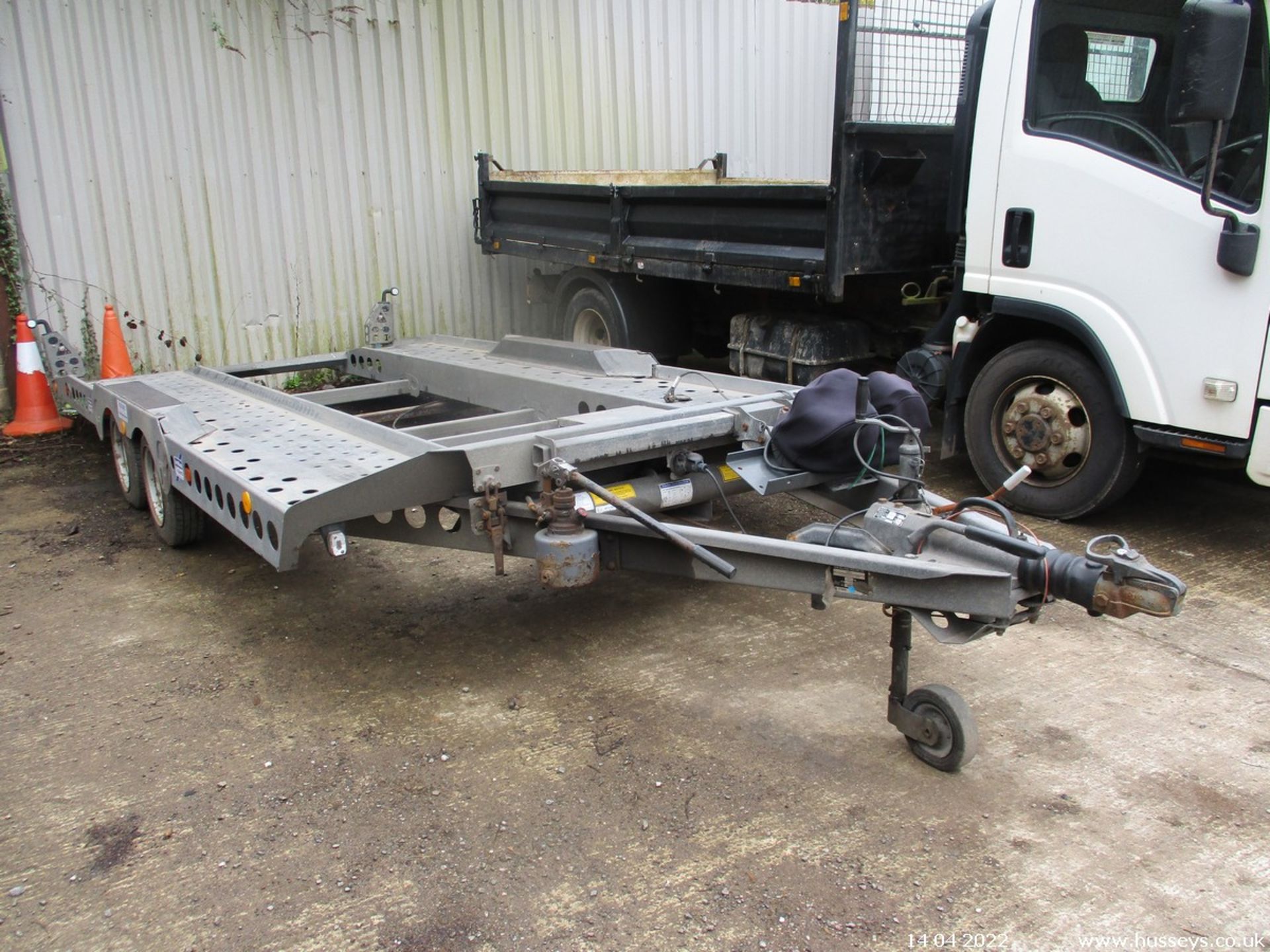 IFOR WILLIAMS TILT BED TRANSPORTER TRAILER C.W WINCH (CONTROLS IN OFFICE)