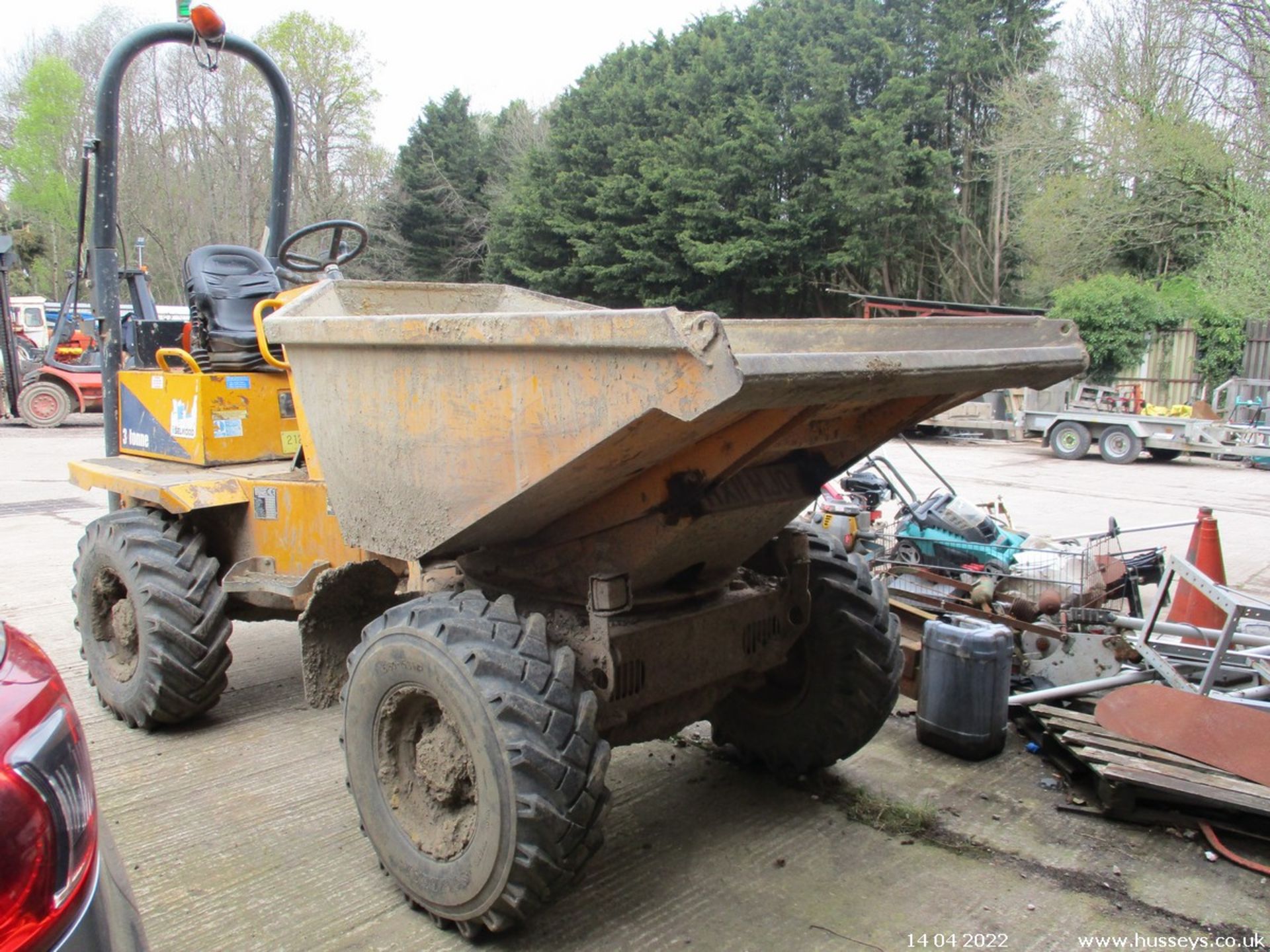 THWAITES 3T SWIVEL SKIP DUMPER 2011 (BROKE DOWN ON SITE. CAME STRAIGHT TO US AS NON RUNNER, NO KEY) - Image 4 of 6