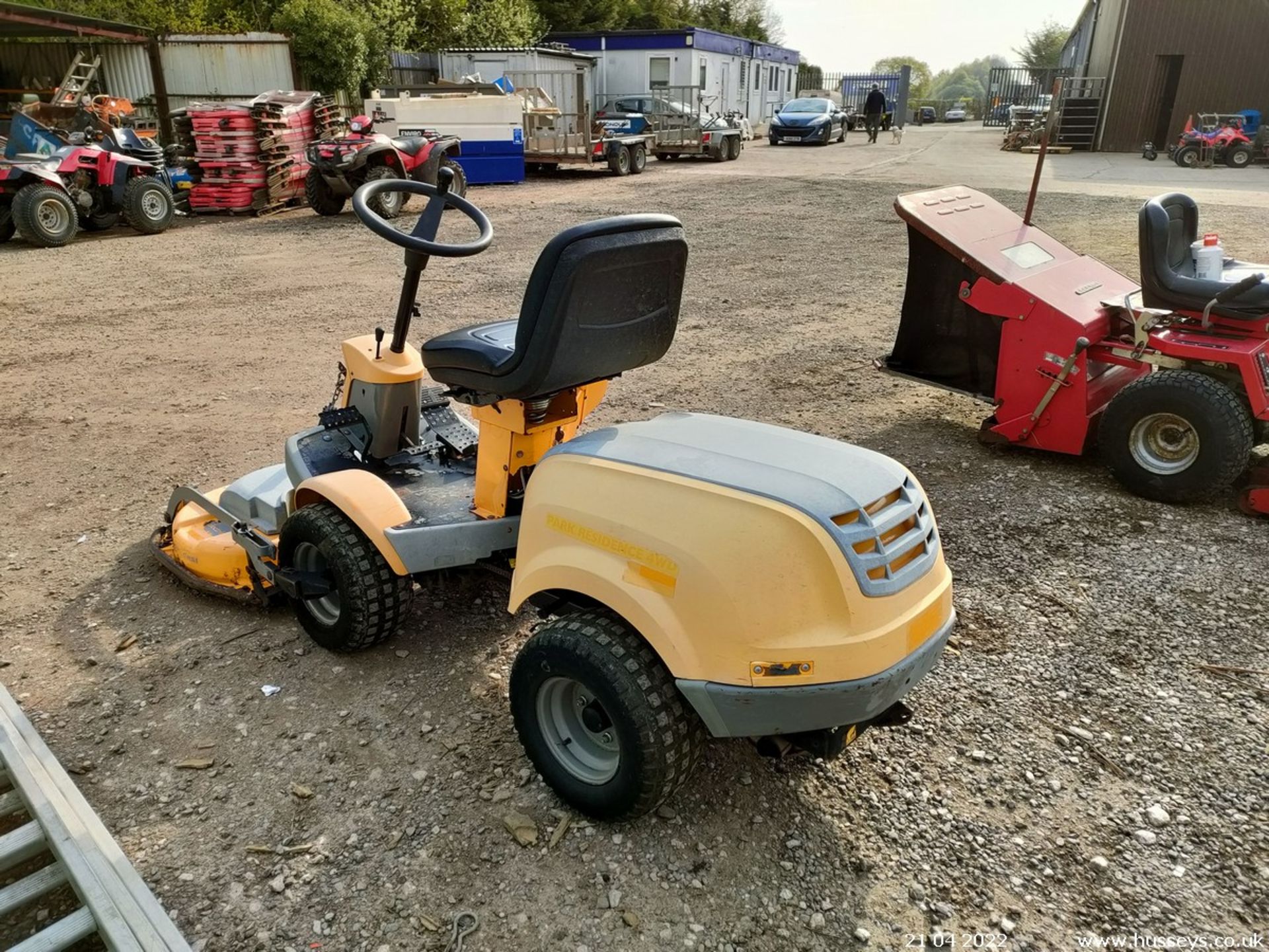 STIGA PARK 4WD OUTFRONT MOWER - Image 4 of 6