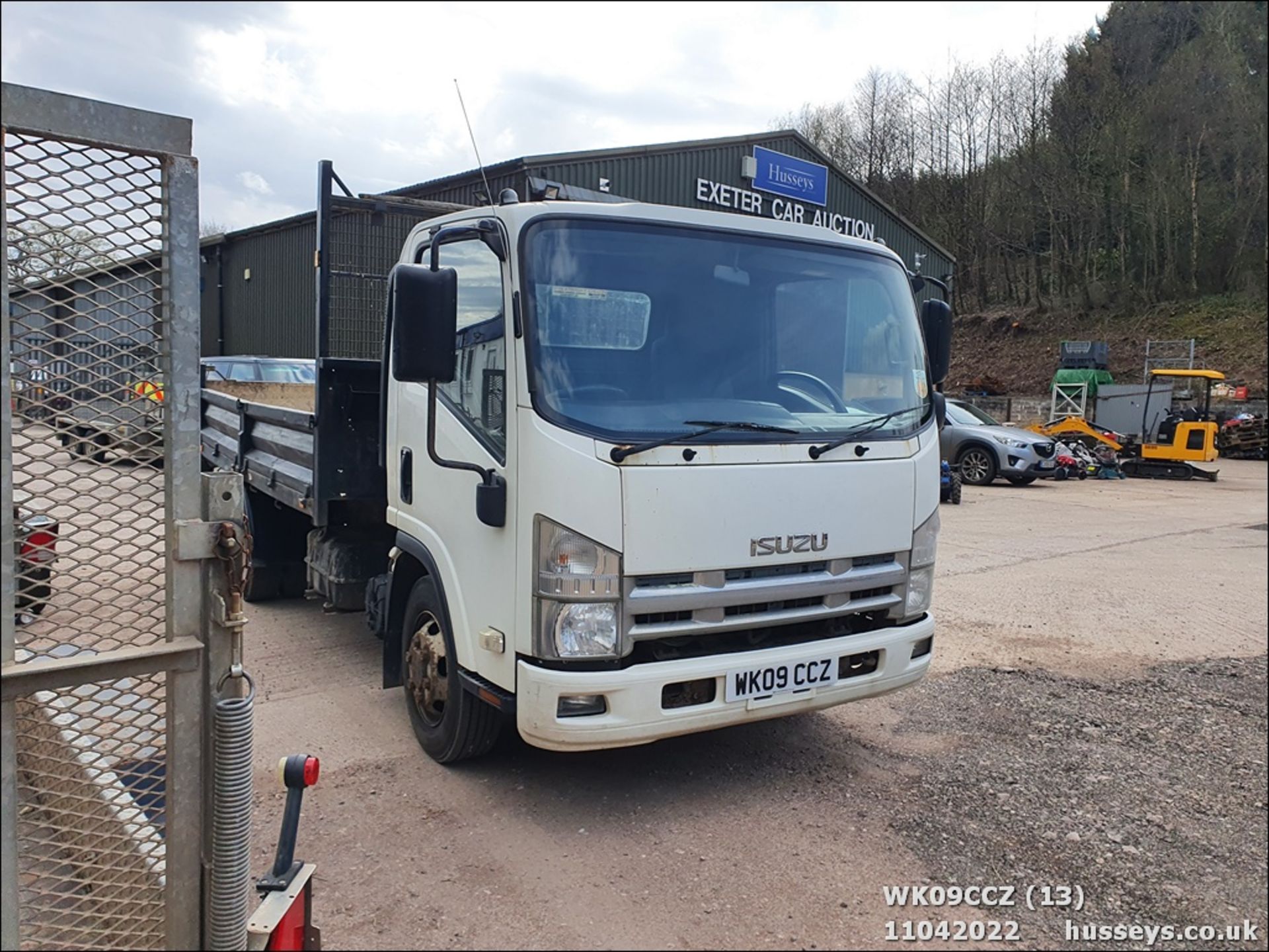 09/09 ISUZU TRUCKS NQR 70 - 5193cc 2dr Tipper (White, 205k) - Image 13 of 18