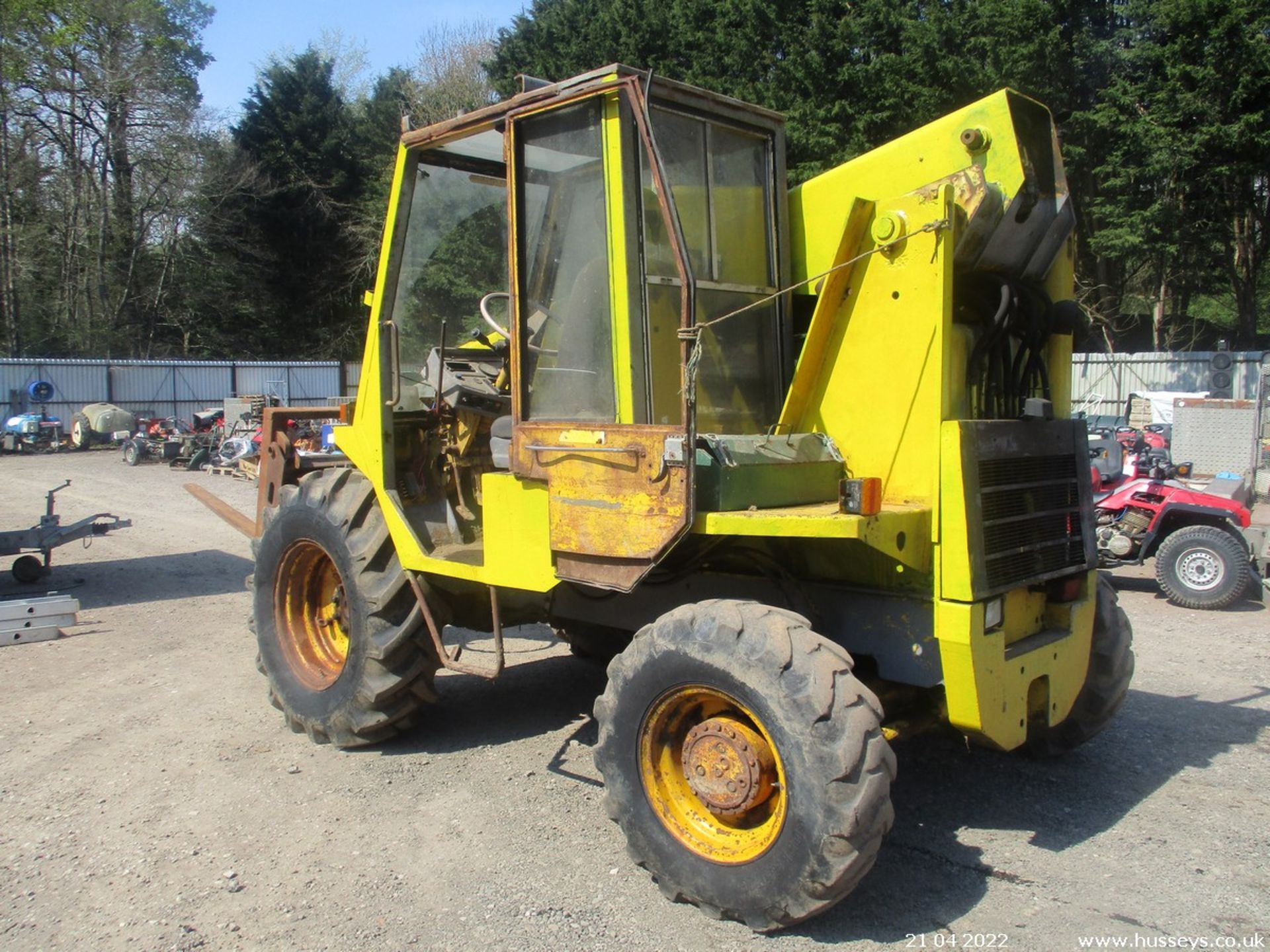 JCB TELEHANDLER C.W PALLET FORKS SHOWING 2800HRS - Image 2 of 10