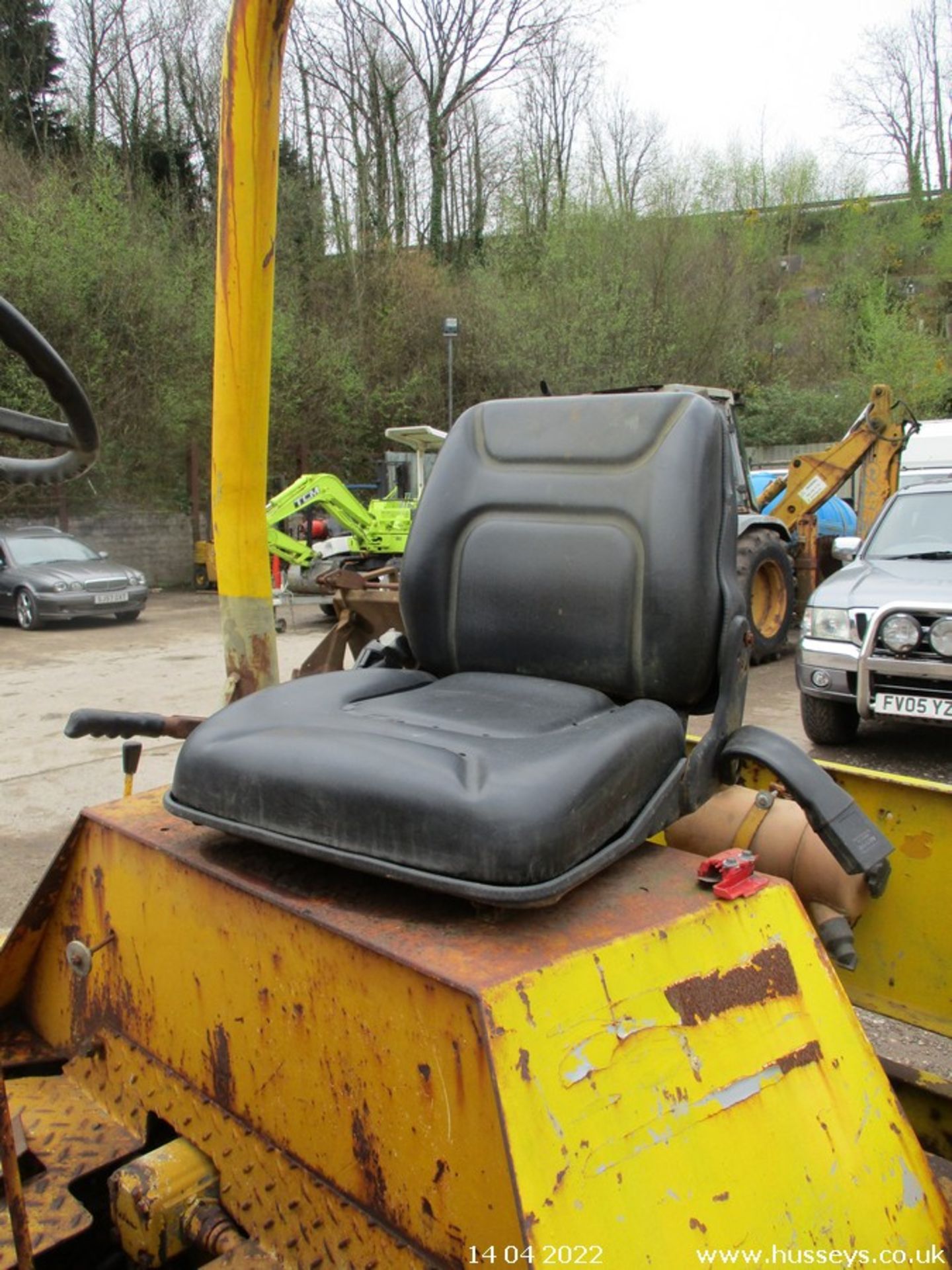 BENFORD 2 TON DUMPER (DRIVEN INTO PLACE) - Image 6 of 6